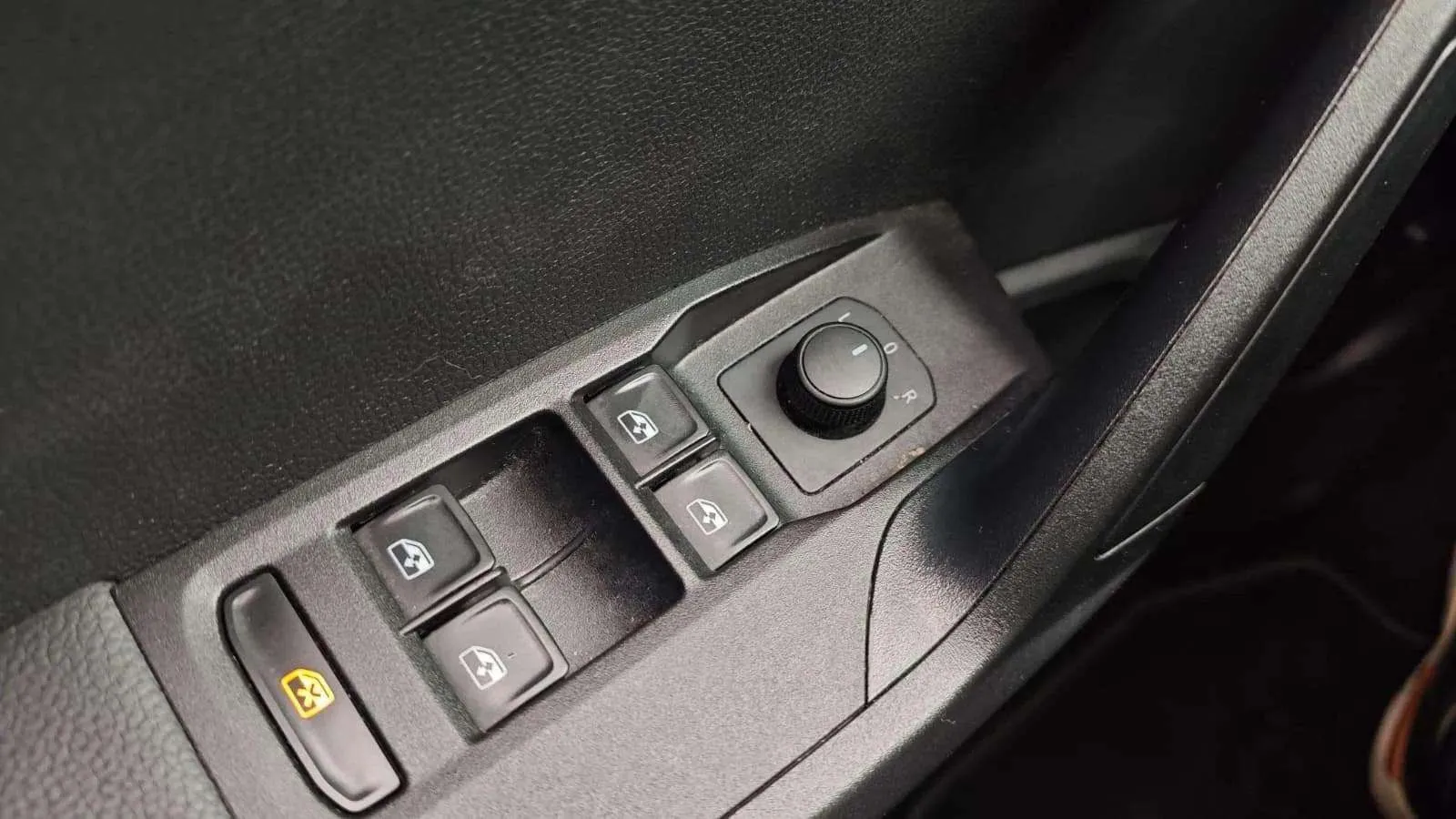 SEAT Arona 1.0 TSI Reference - foto 26