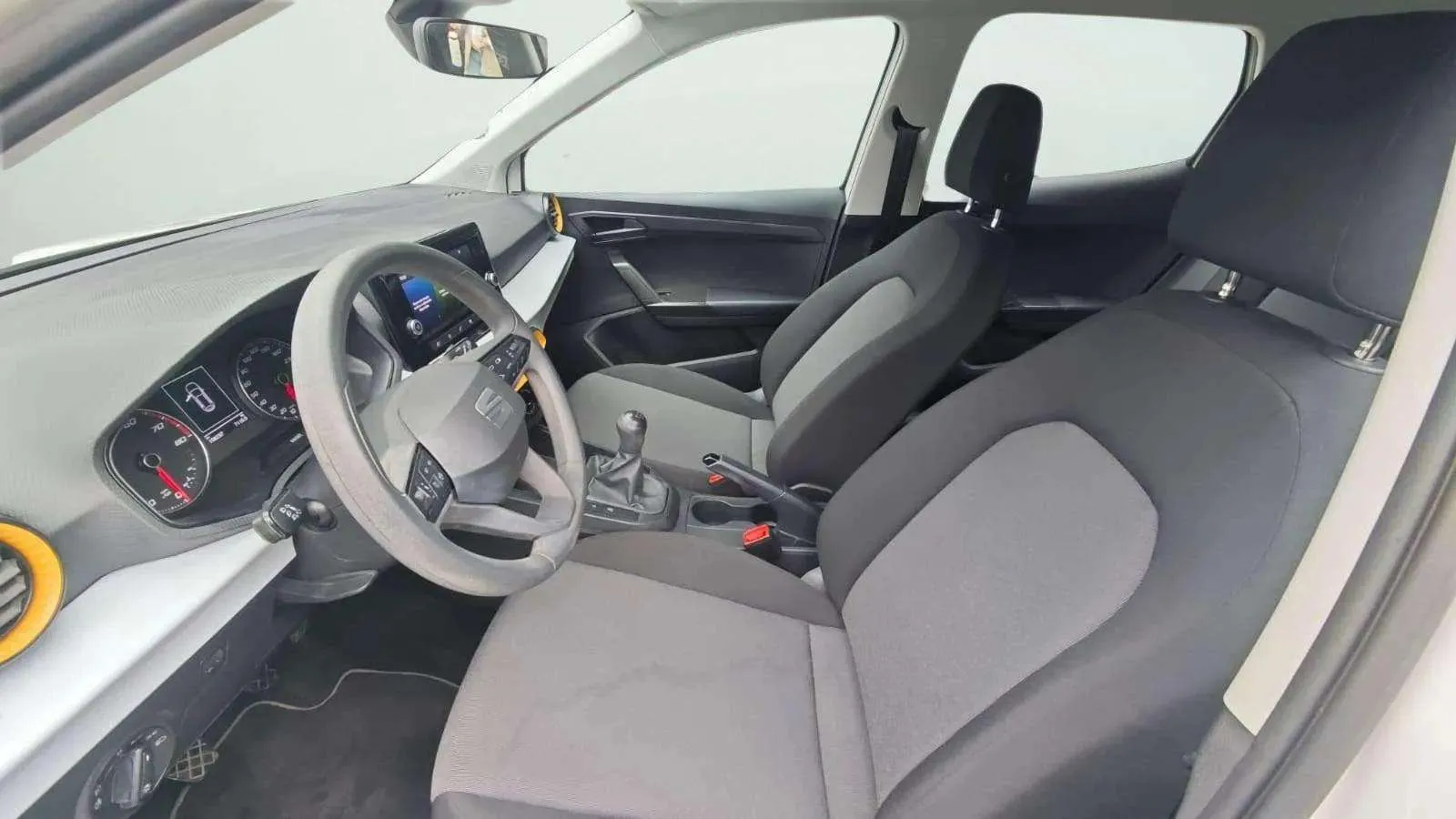 SEAT Arona 1.0 TSI Reference - foto 27