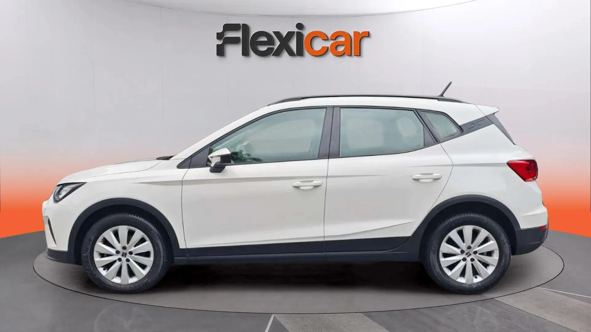 SEAT Arona 1.0 TSI Reference - foto 4