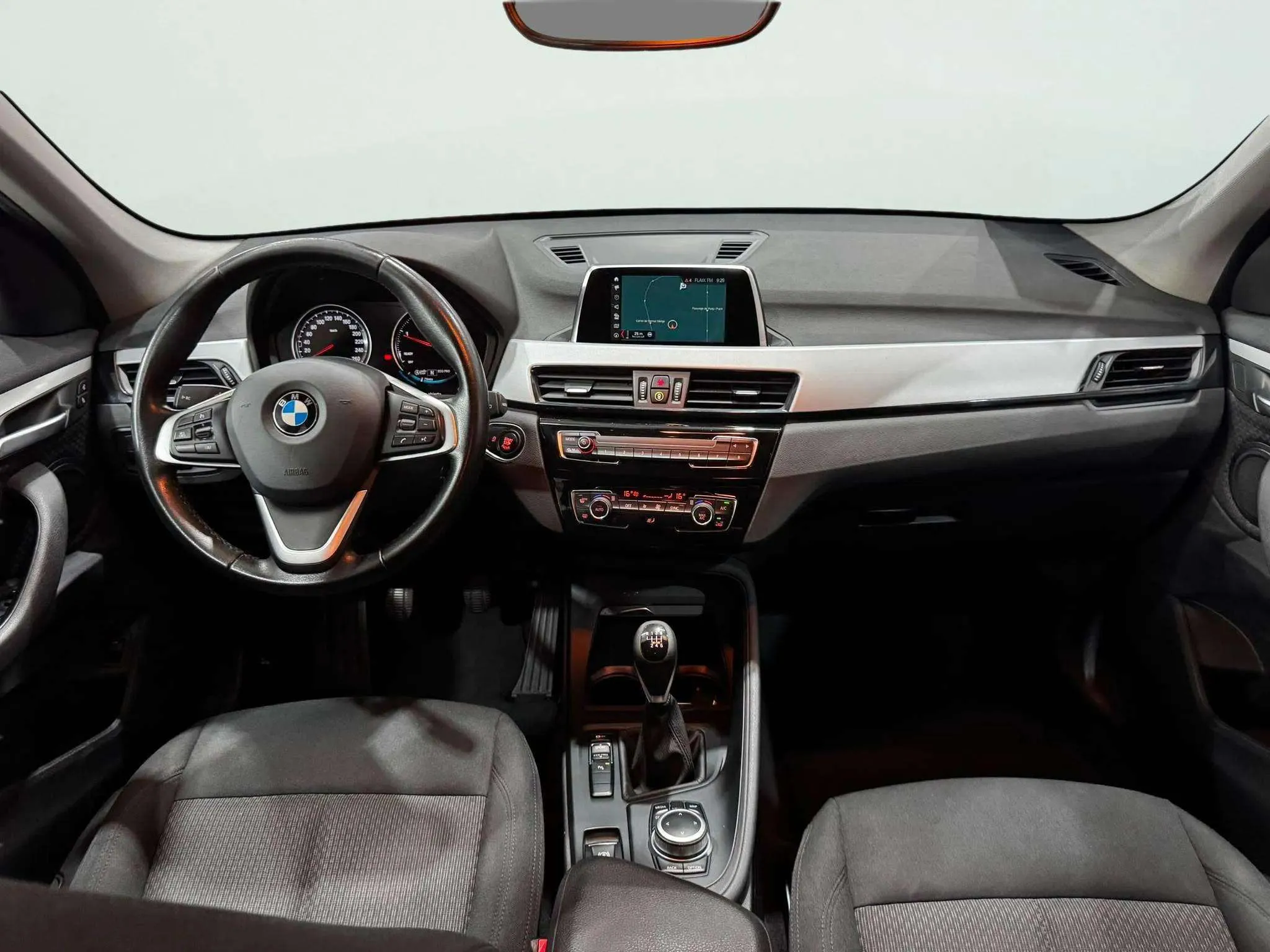 BMW X1 sDrive18d - foto 13