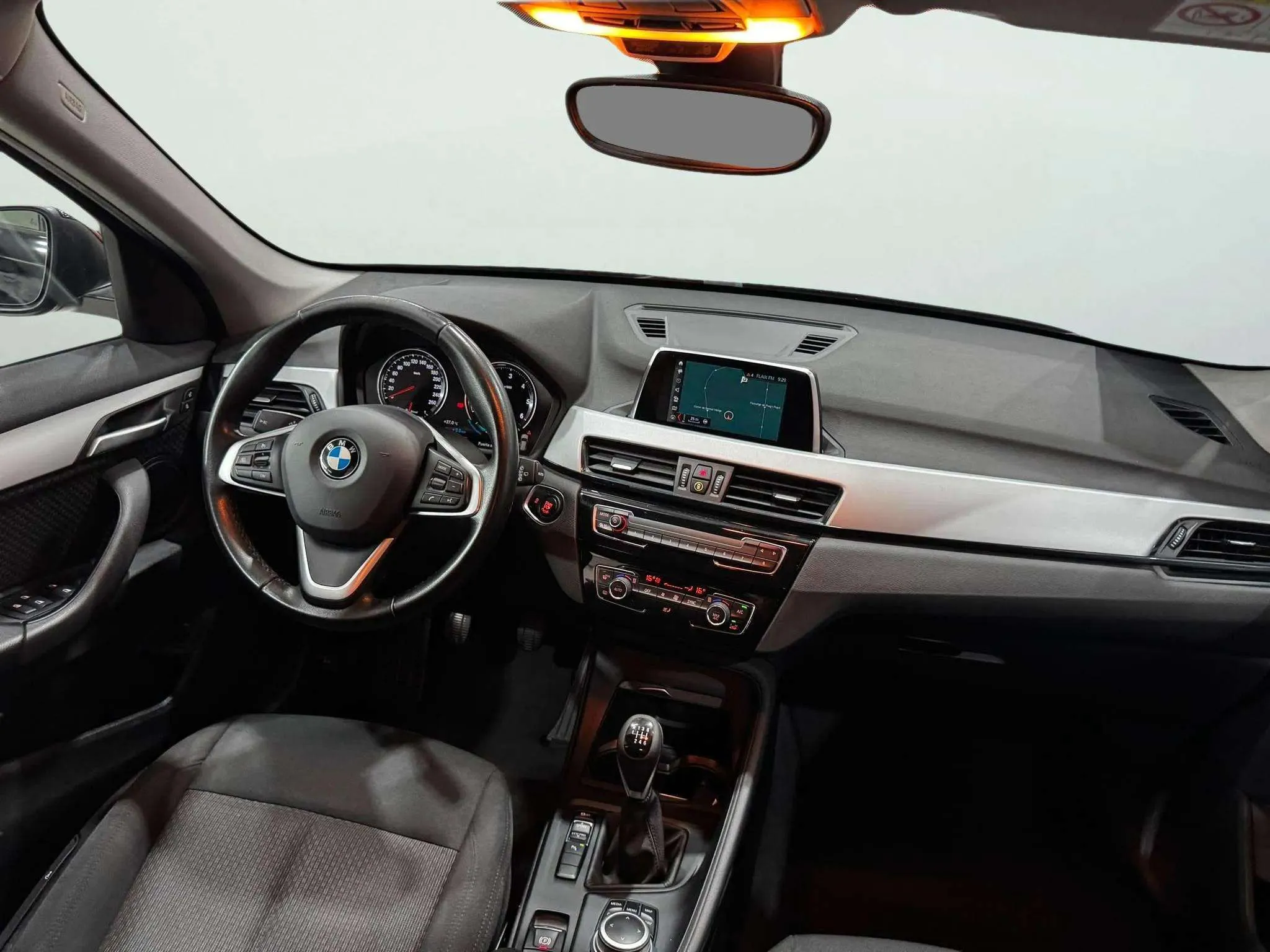BMW X1 sDrive18d - foto 11