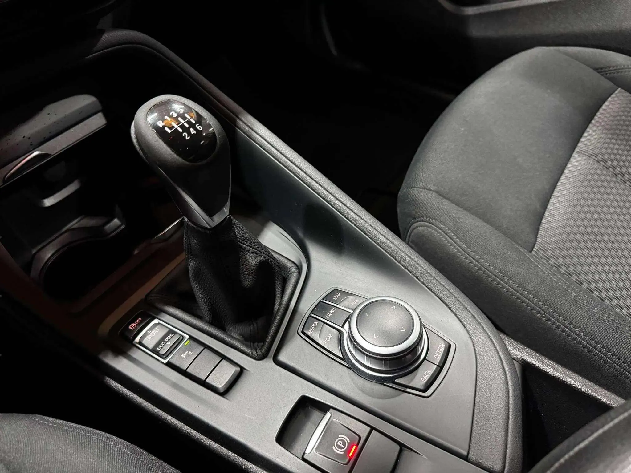 BMW X1 sDrive18d - foto 23