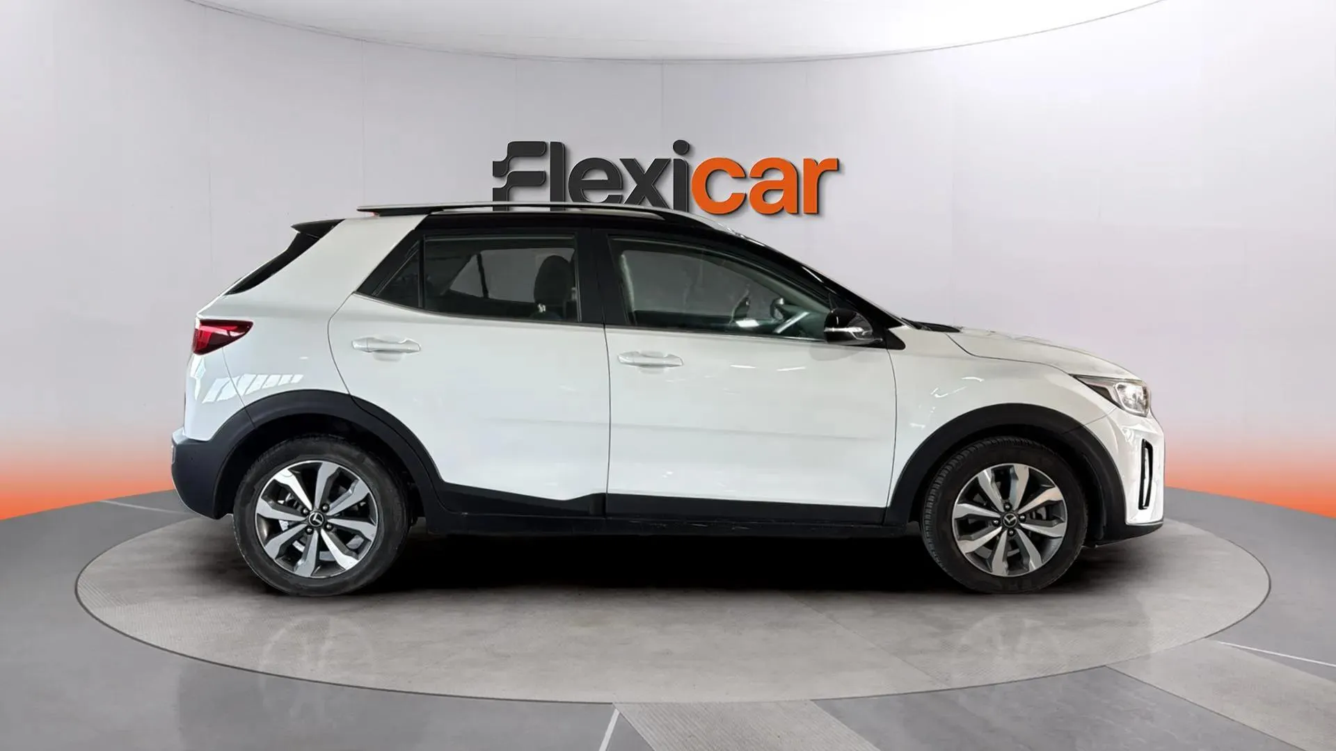 Kia Stonic 1.0 T-GDi MHEV iMT Drive - foto 7
