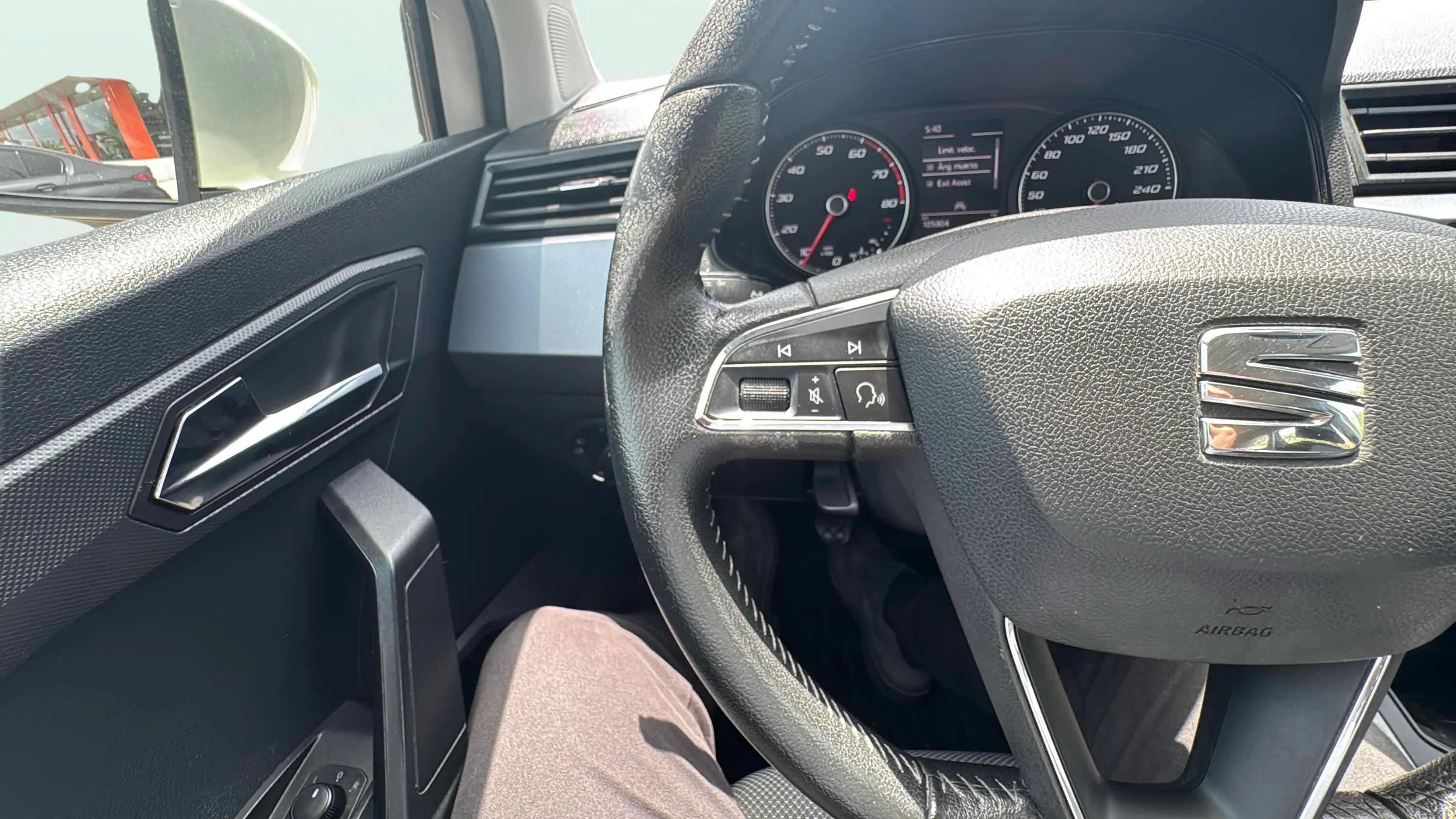 SEAT Arona 1.0 TSI Style Go Eco - foto 19