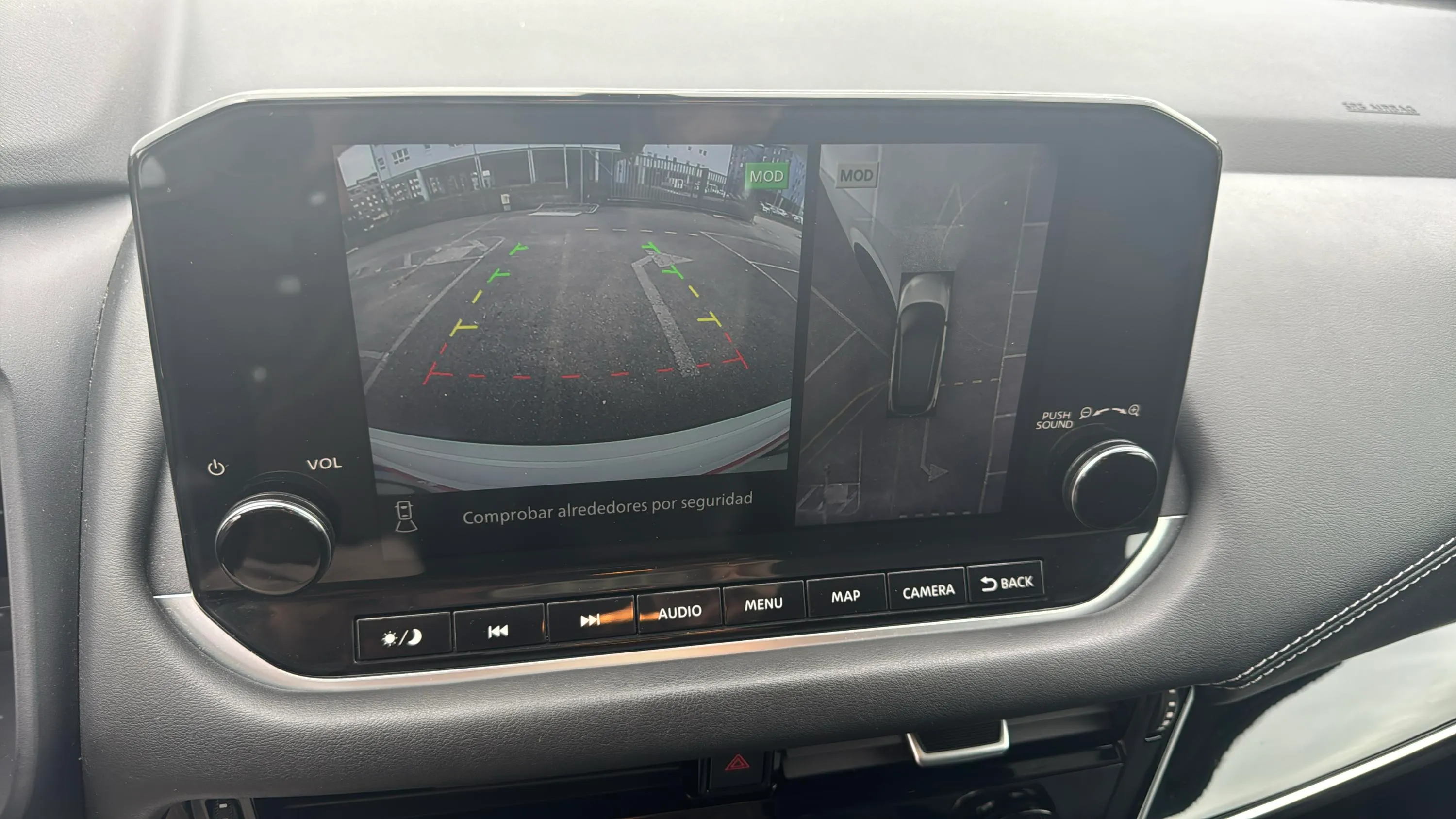 Nissan Qashqai DIG-T mHEV 4x2 N-Connecta - foto 12