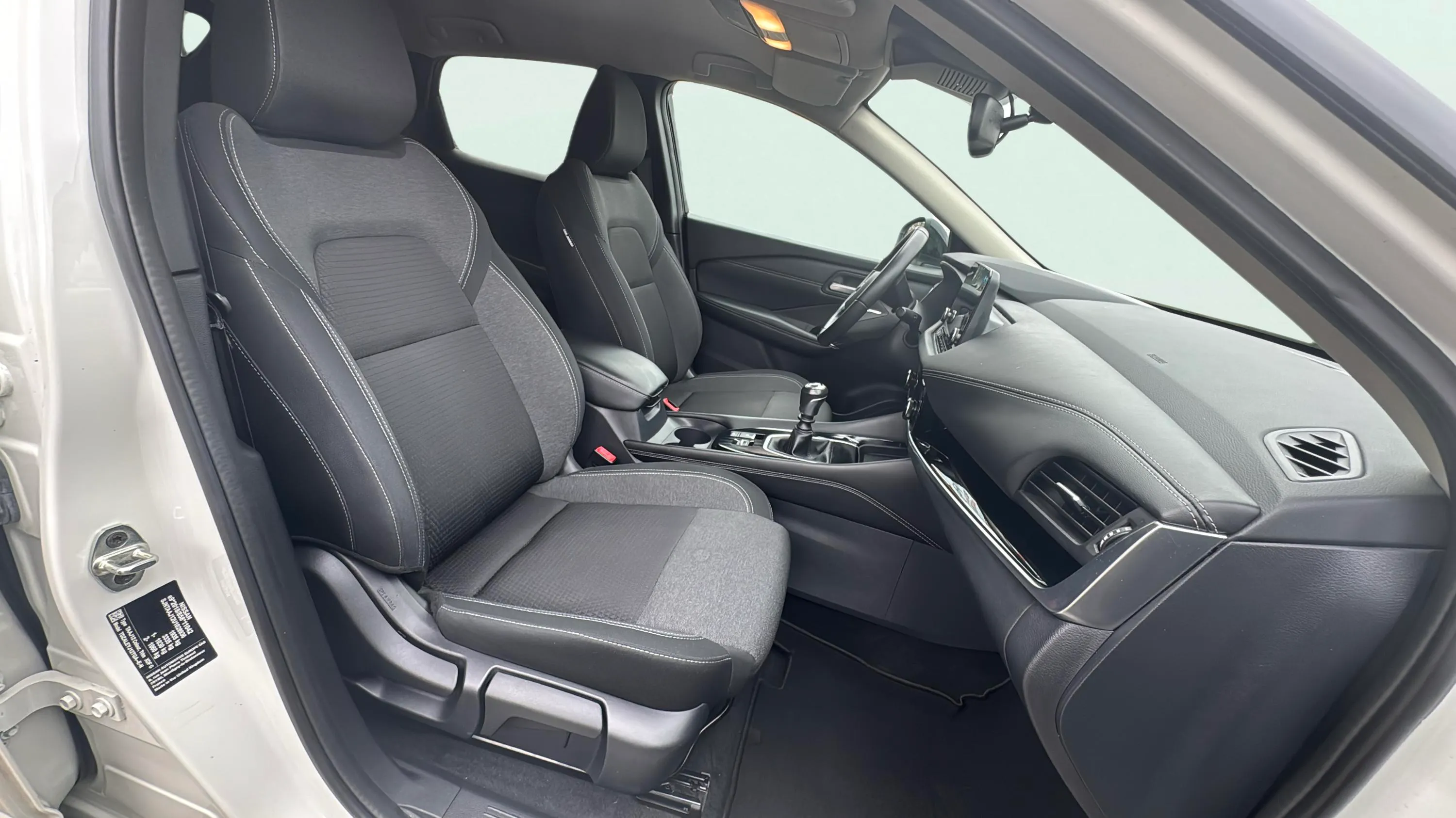 Nissan Qashqai DIG-T mHEV 4x2 N-Connecta - foto 15