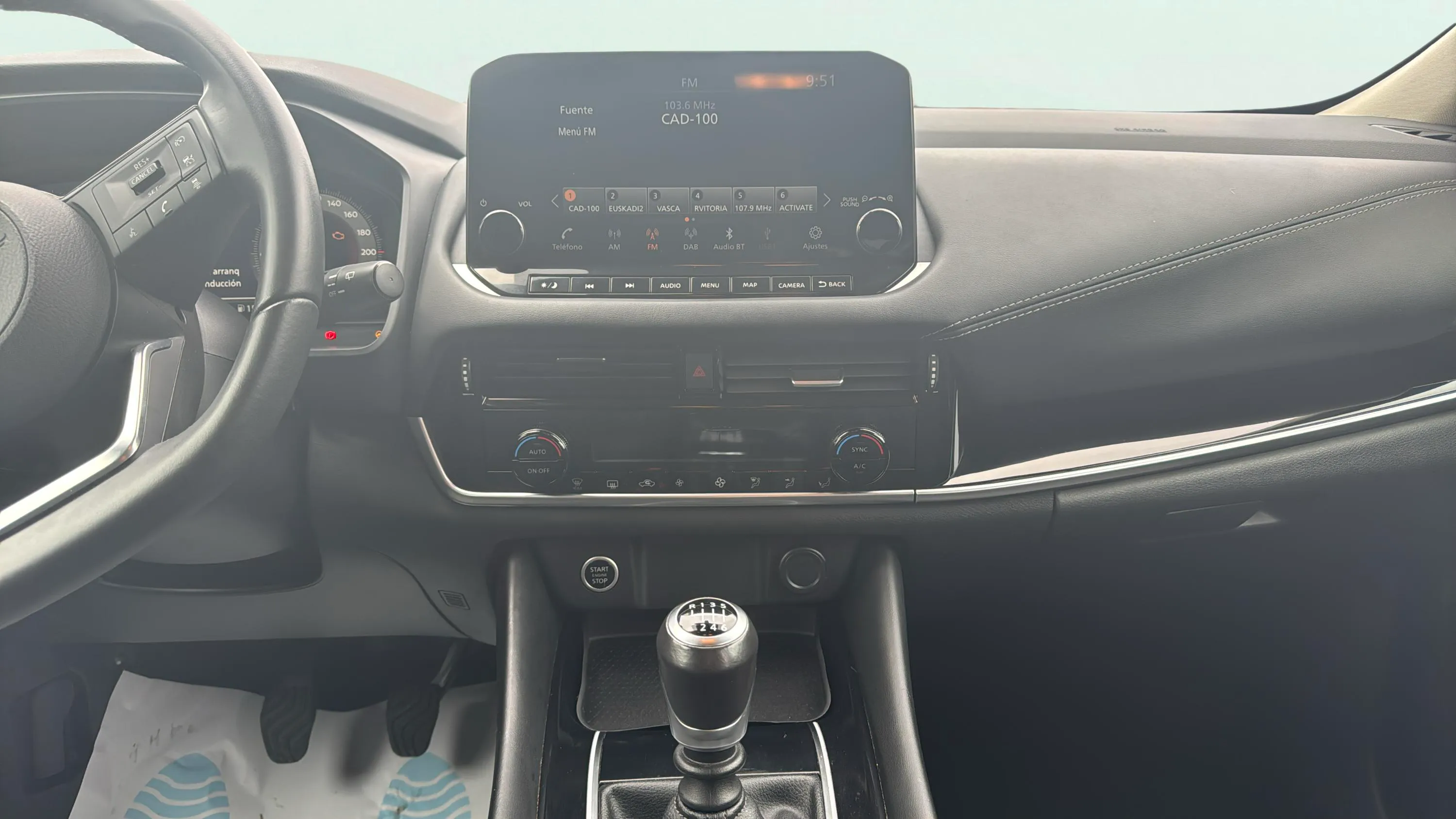 Nissan Qashqai DIG-T mHEV 4x2 N-Connecta - foto 11