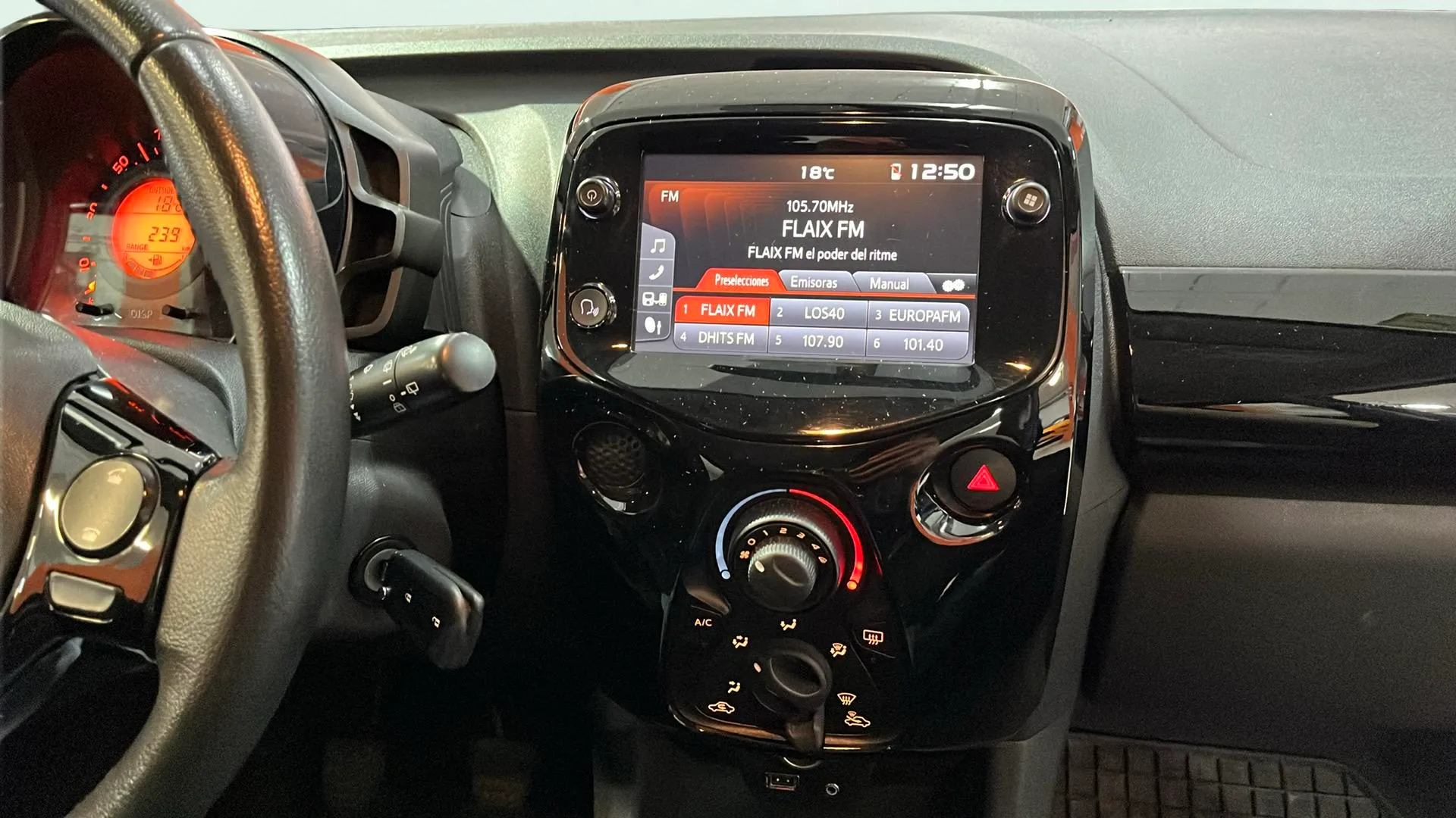 Peugeot 108 Active VTi - foto 11