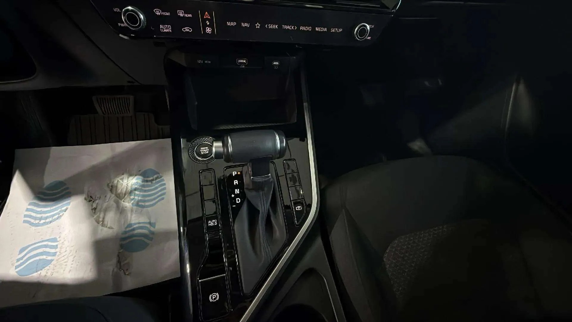 Kia Niro 1.6 GDi HEV Concept - foto 14