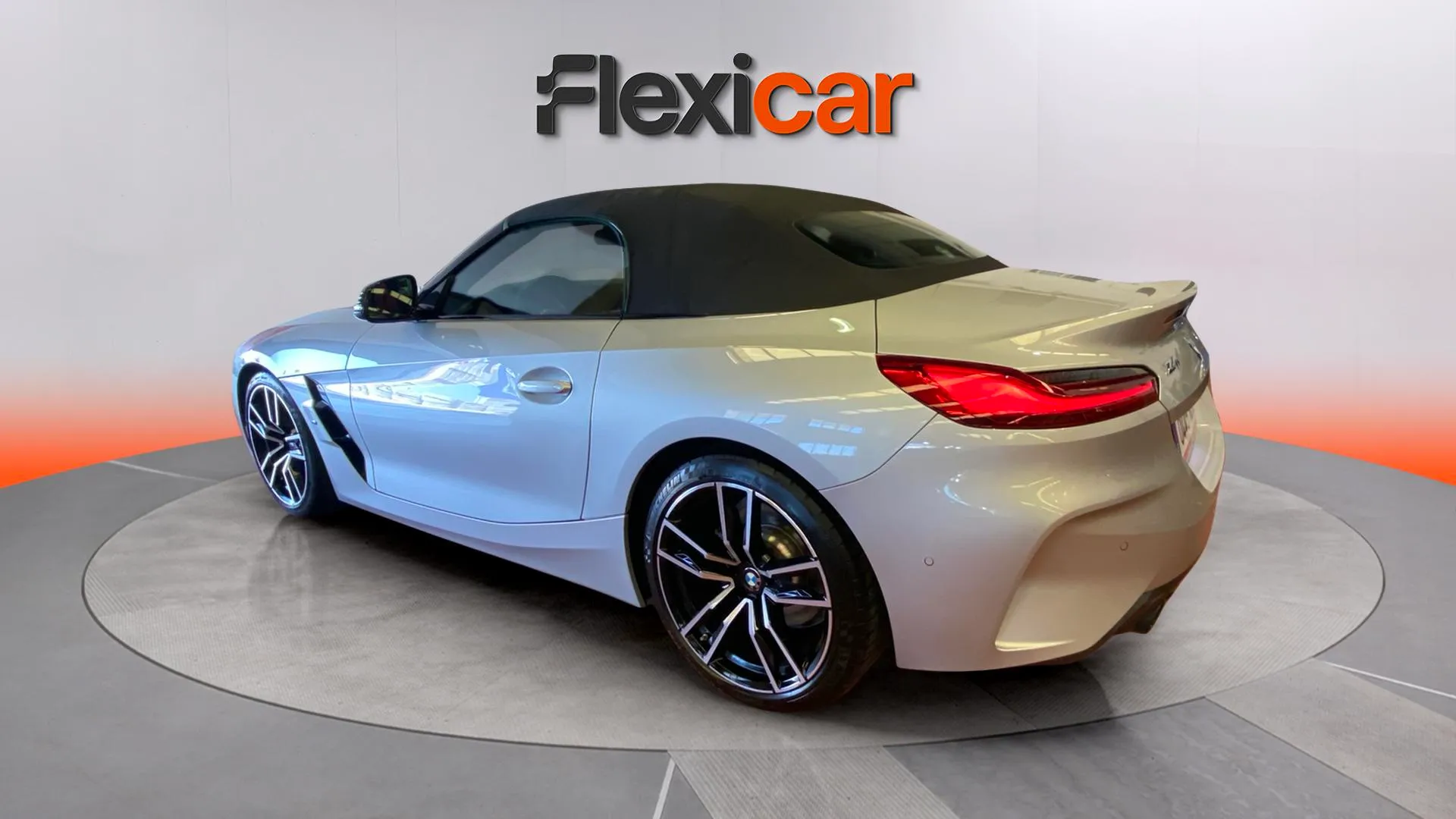 BMW Z4 sDrive20i - foto 12
