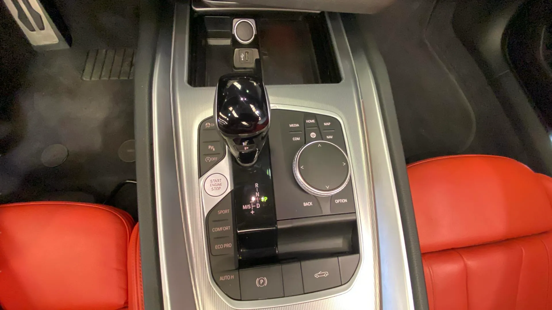 BMW Z4 sDrive20i - foto 36