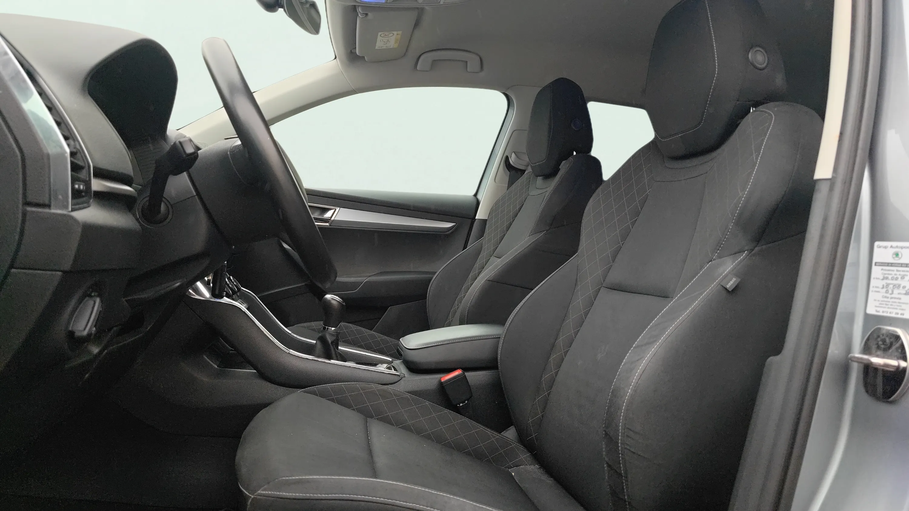 Škoda Karoq 1.0 TSI Ambition - foto 10