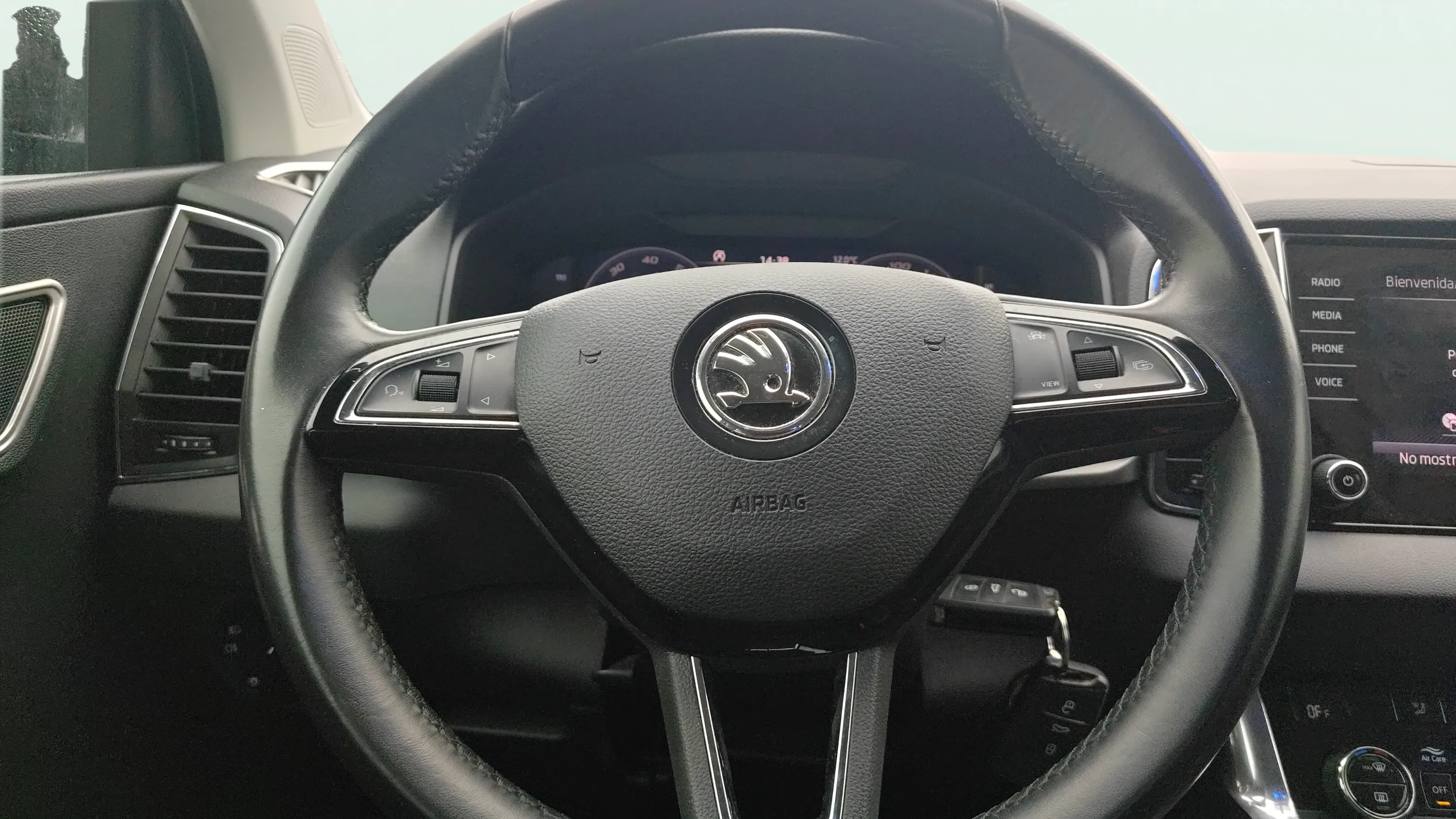 Škoda Karoq 1.0 TSI Ambition - foto 8
