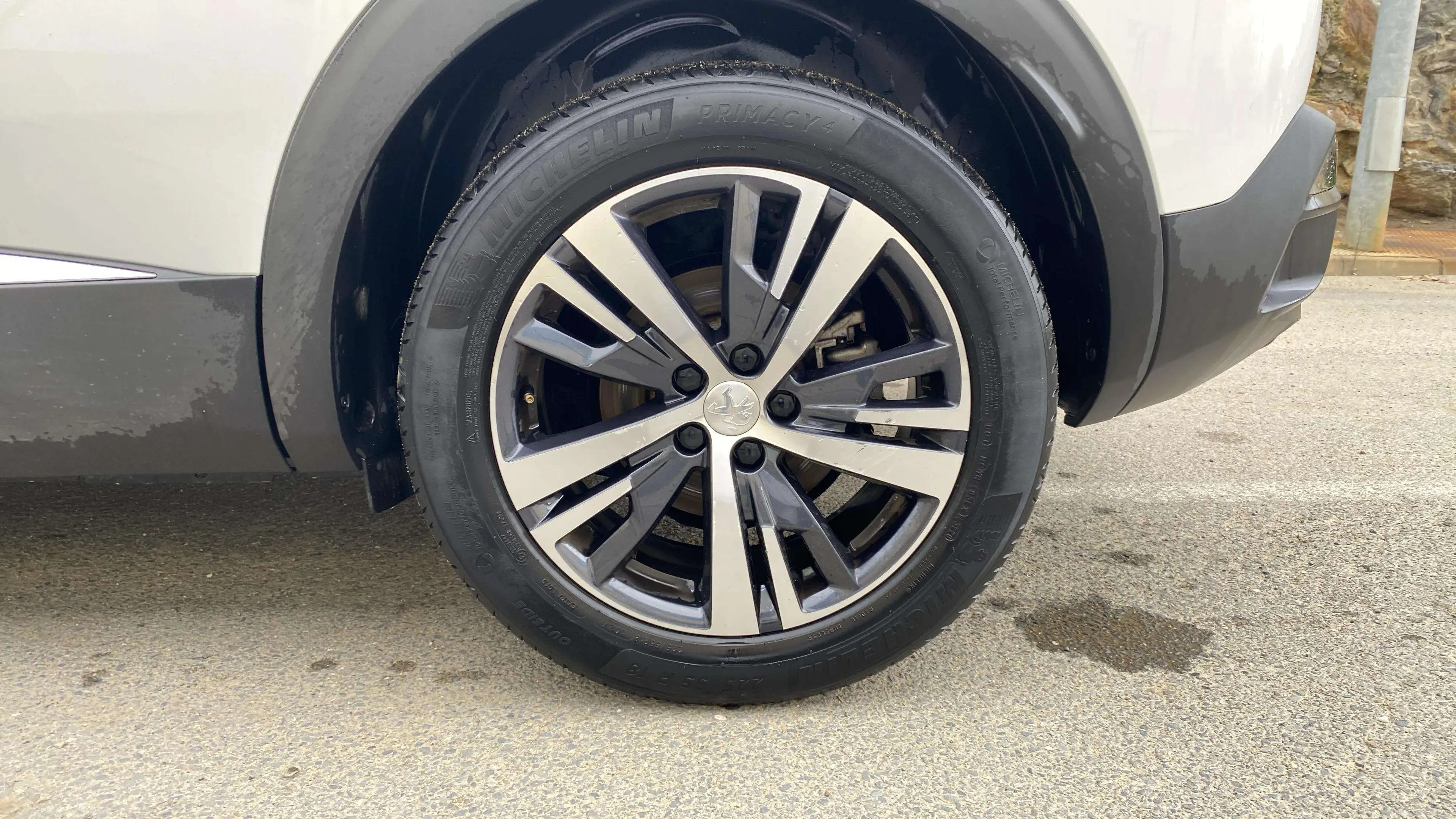 Peugeot 3008 1.5 BlueHDi Allure EAT8 - foto 28