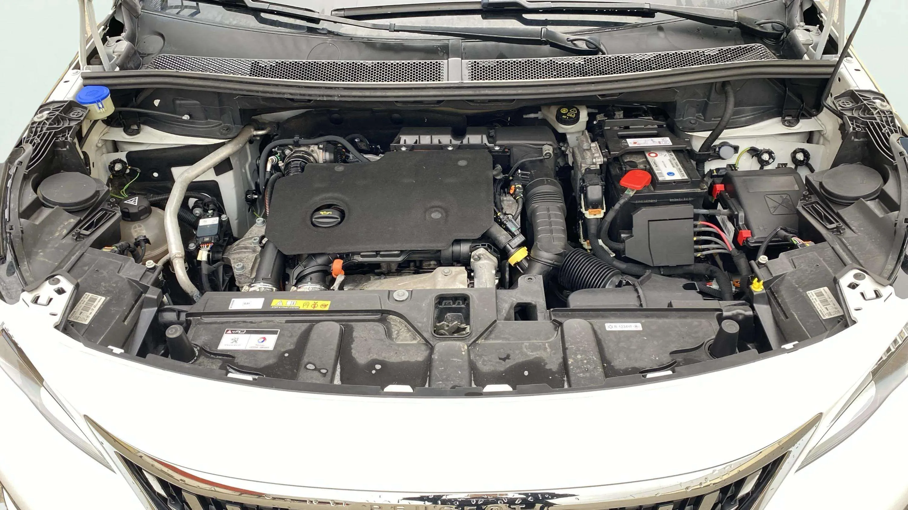 Peugeot 3008 1.5 BlueHDi Allure EAT8 - foto 35