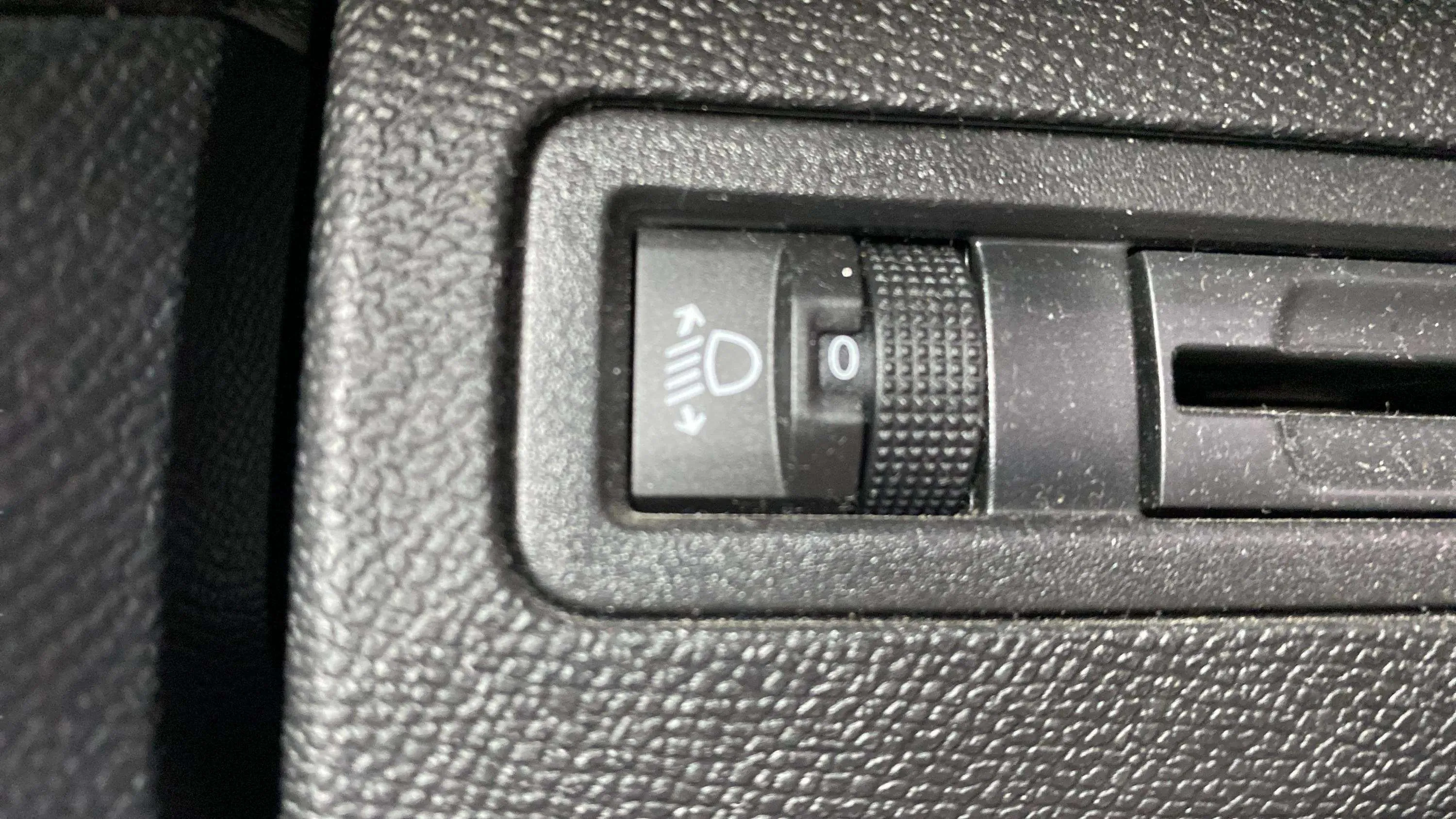 Peugeot 3008 1.5 BlueHDi Allure EAT8 - foto 17