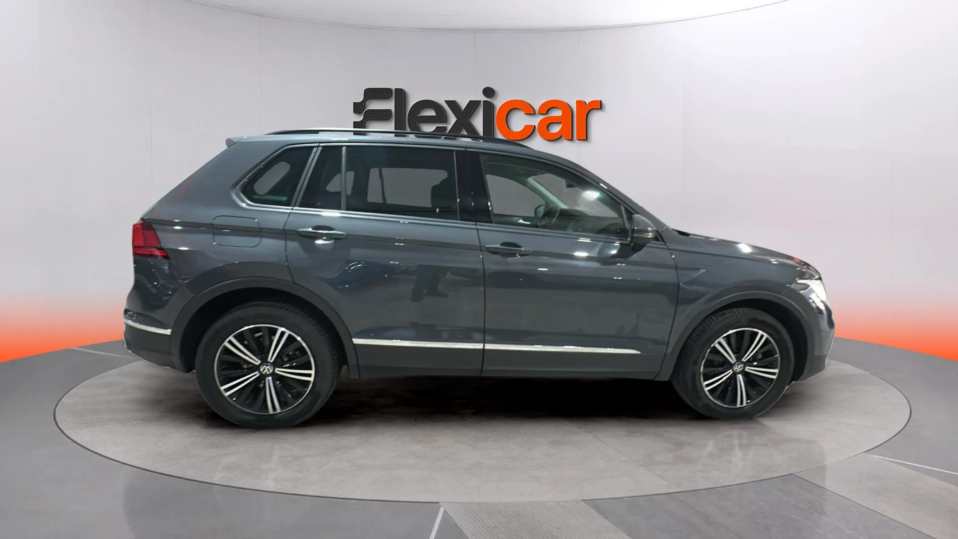 Volkswagen Tiguan Life 1.4 TSI eHybrid DSG - foto 8