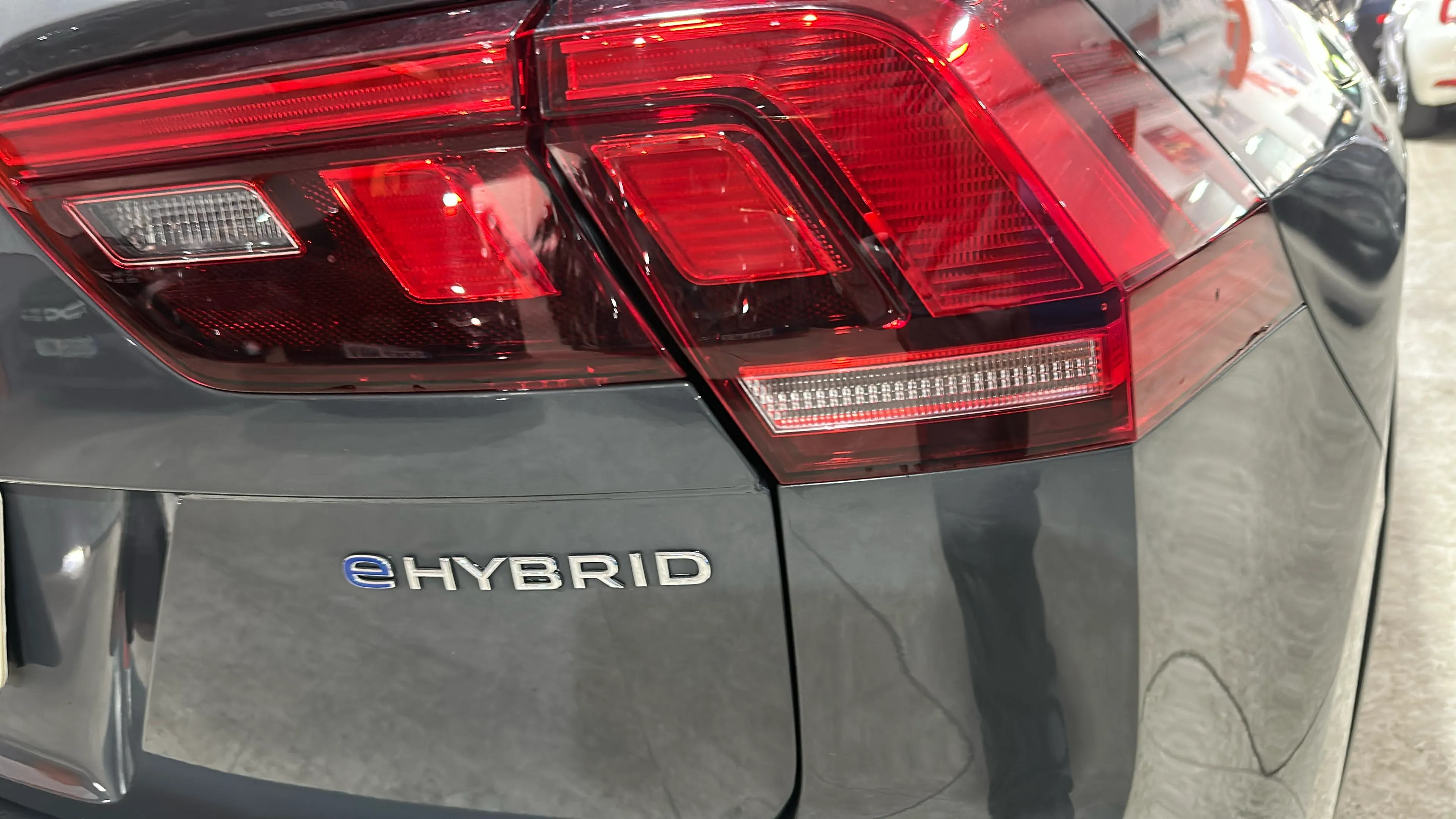 Volkswagen Tiguan Life 1.4 TSI eHybrid DSG - foto 18