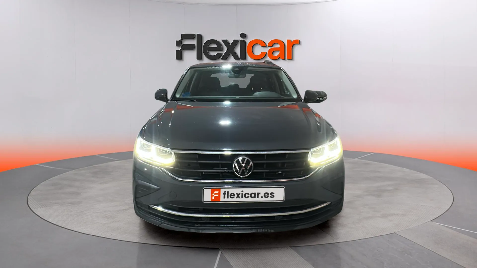 Volkswagen Tiguan Life 1.4 TSI eHybrid DSG - foto 2