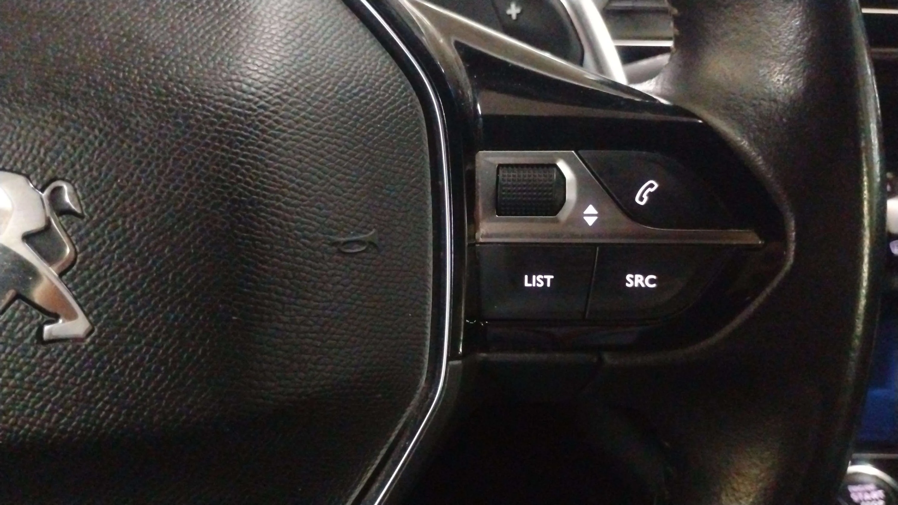 Peugeot 3008 1.5 BlueHDi Active Pack EAT8 - foto 24