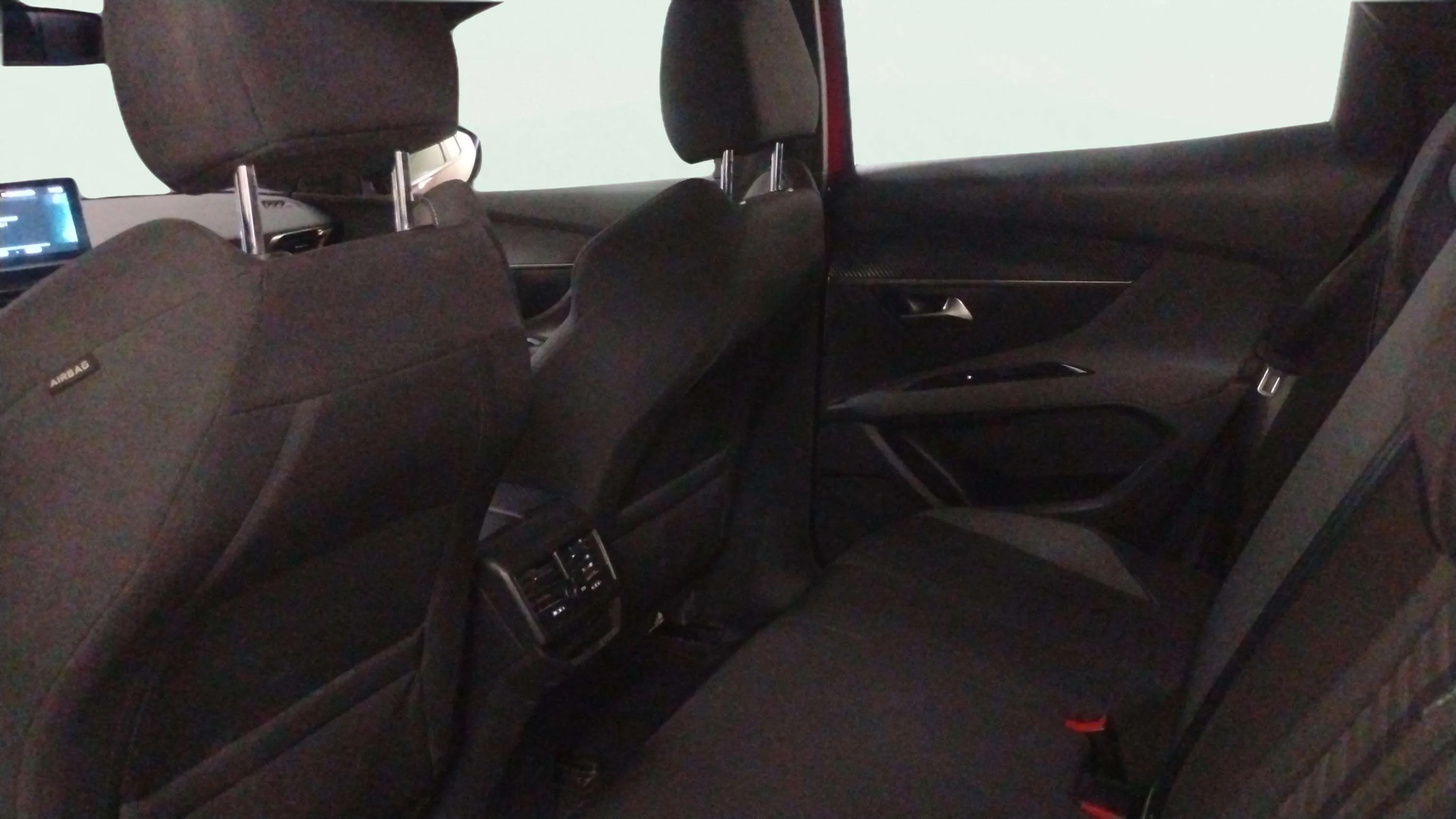 Peugeot 3008 1.5 BlueHDi Active Pack EAT8 - foto 12