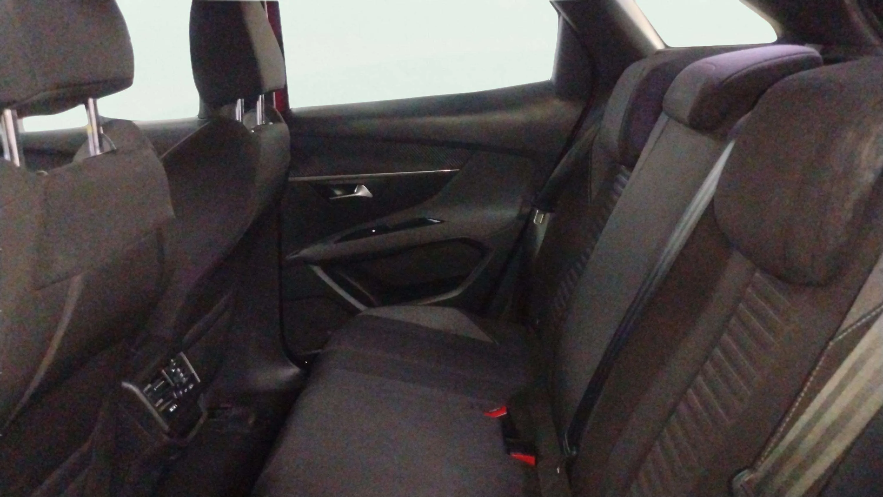 Peugeot 3008 1.5 BlueHDi Active Pack EAT8 - foto 13