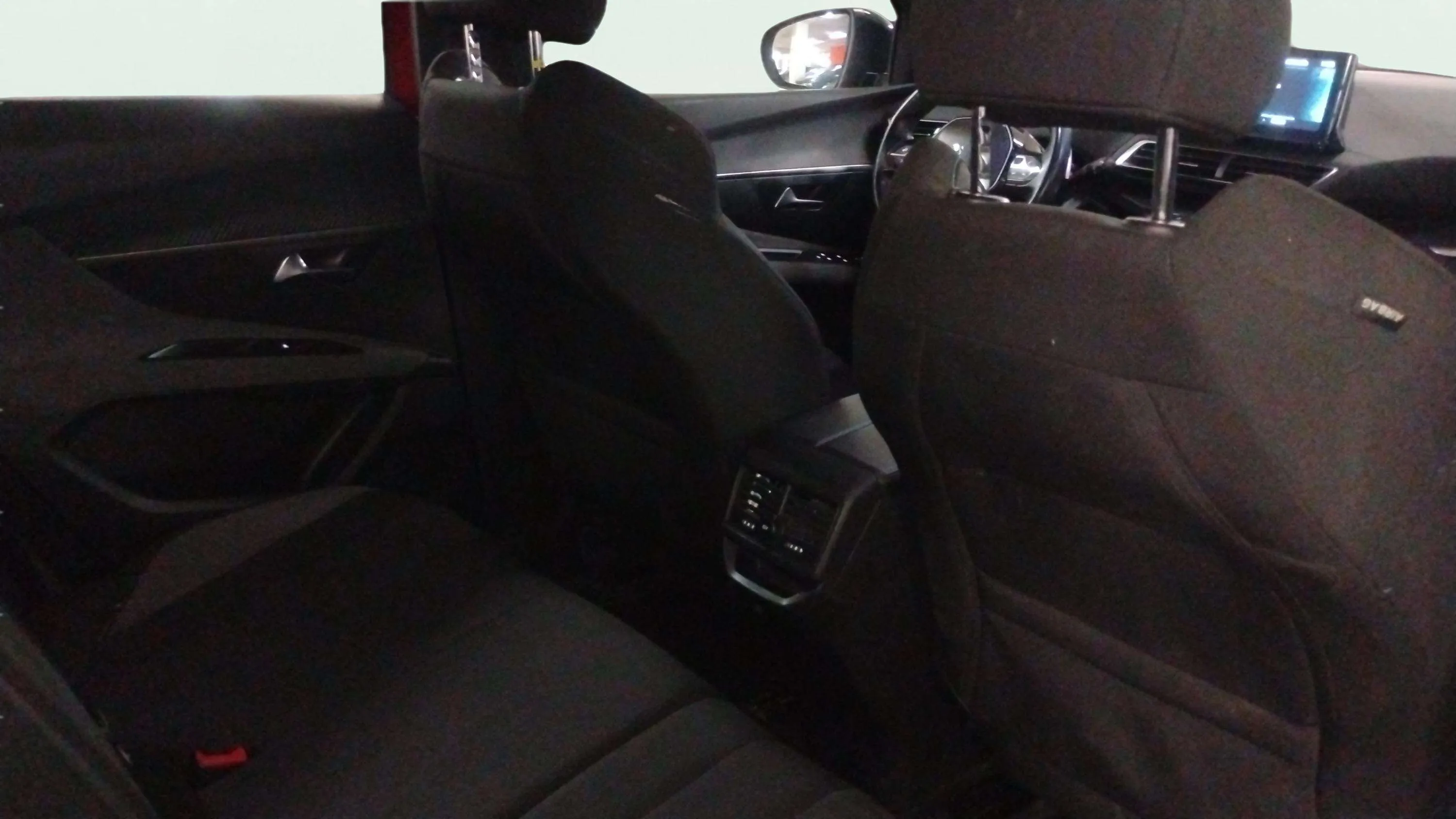 Peugeot 3008 1.5 BlueHDi Active Pack EAT8 - foto 15