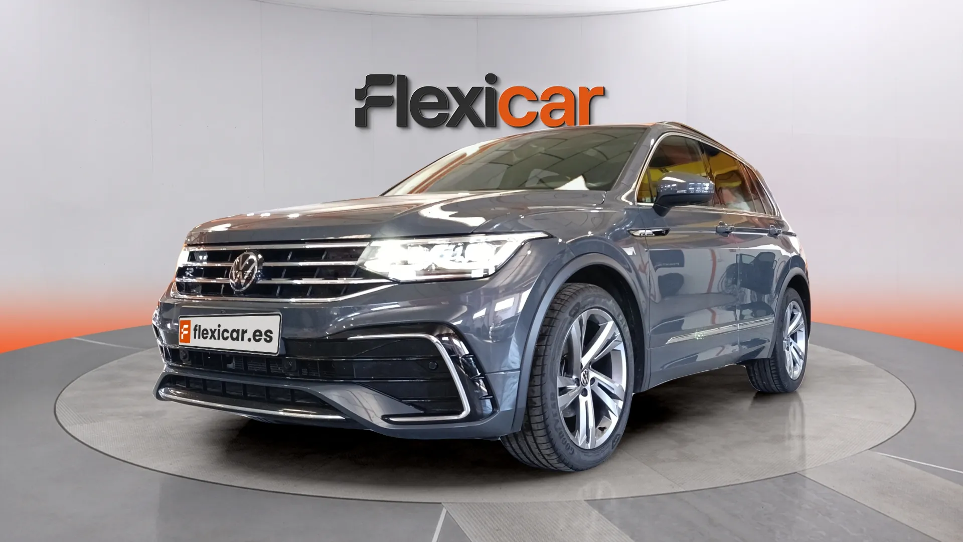Volkswagen Tiguan R-Line 2.0 TDI DSG - foto 7
