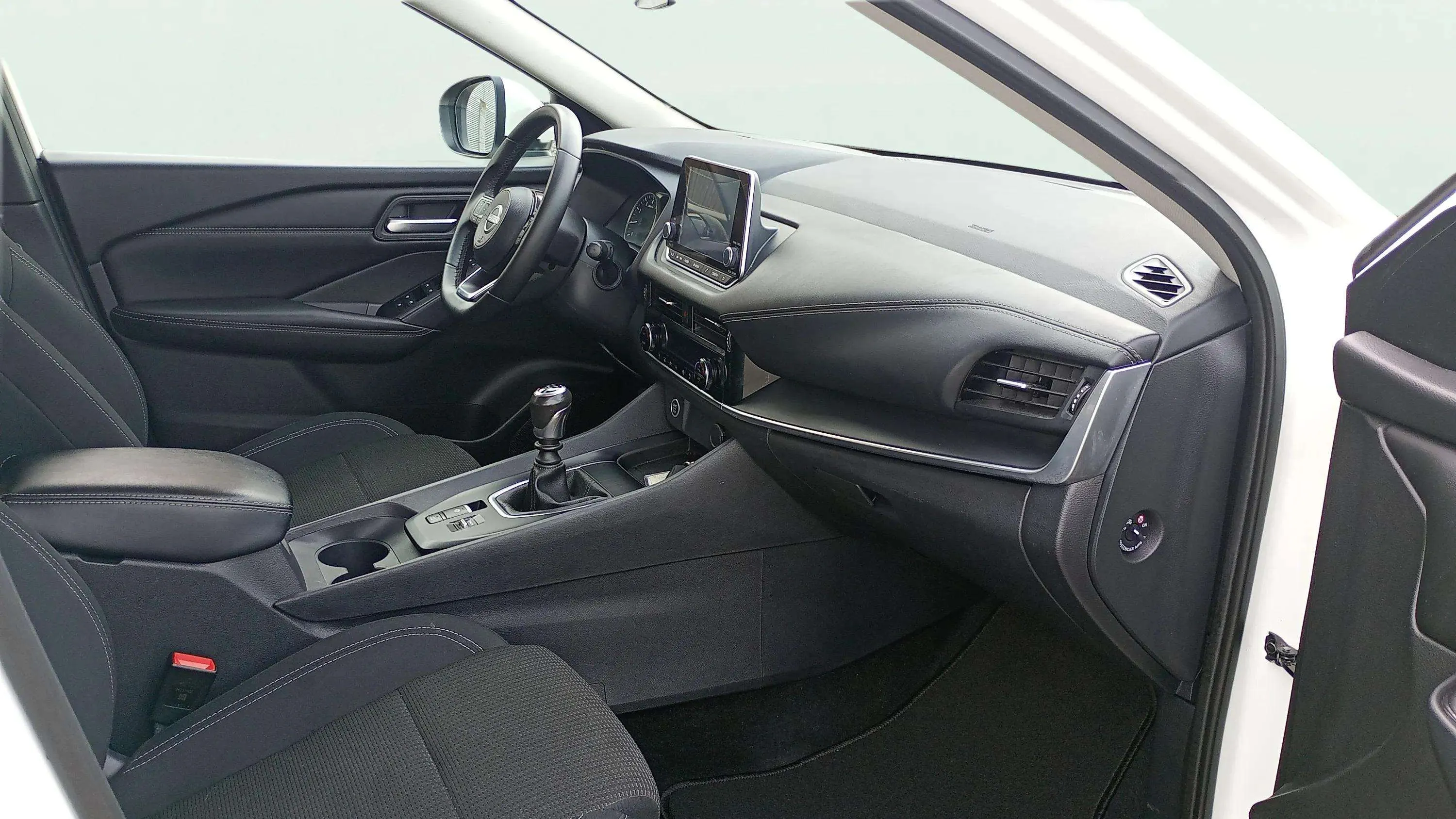 Nissan Qashqai DIG-T mHEV 4x2 Acenta - foto 12