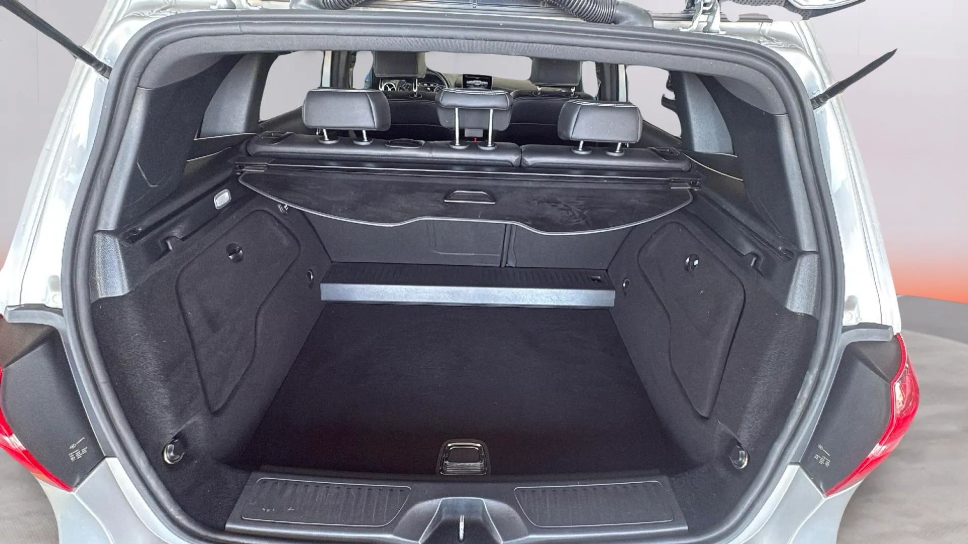 Mercedes-Benz Clase B B 180 - foto 19