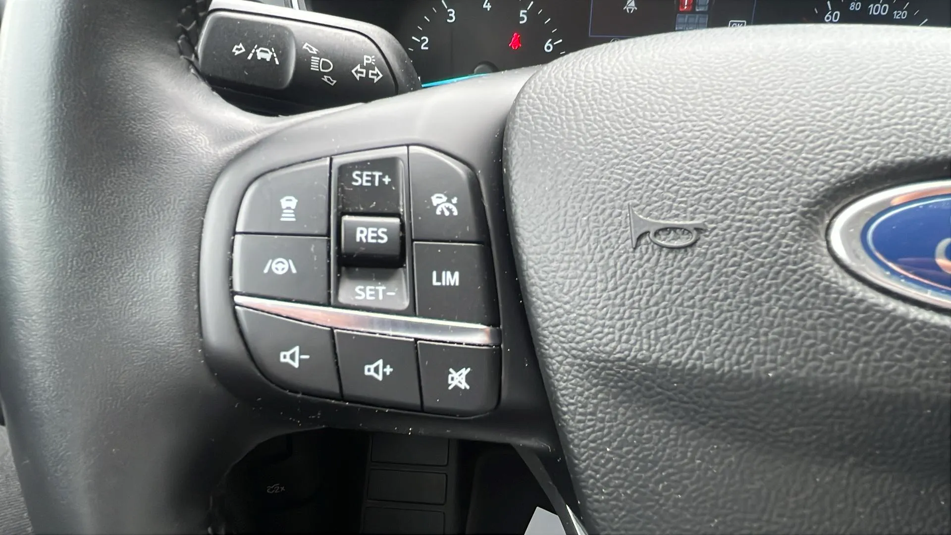 Ford Focus 1.0 EcoBoost MHEV Active Des. SIP - foto 21