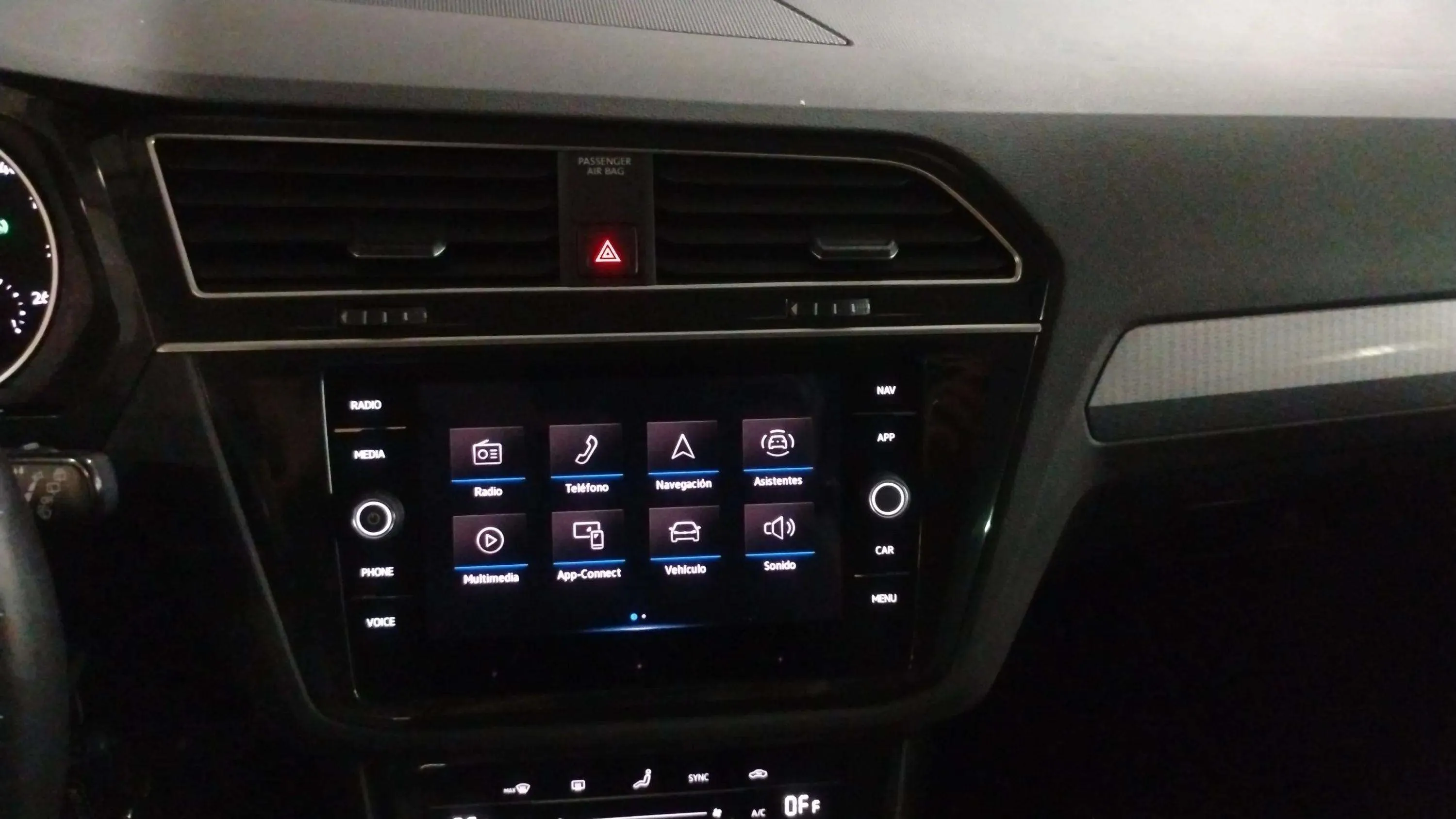 Volkswagen Tiguan Life 2.0 TDI DSG - foto 26