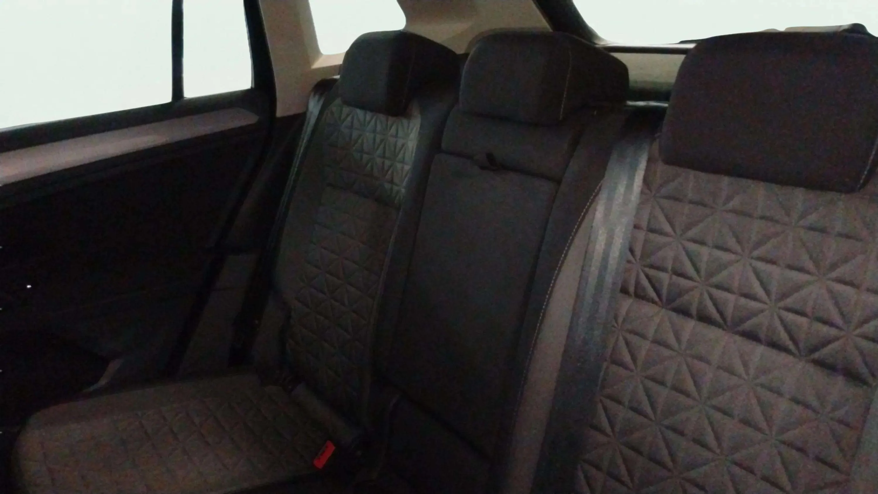 Volkswagen Tiguan Life 2.0 TDI DSG - foto 11