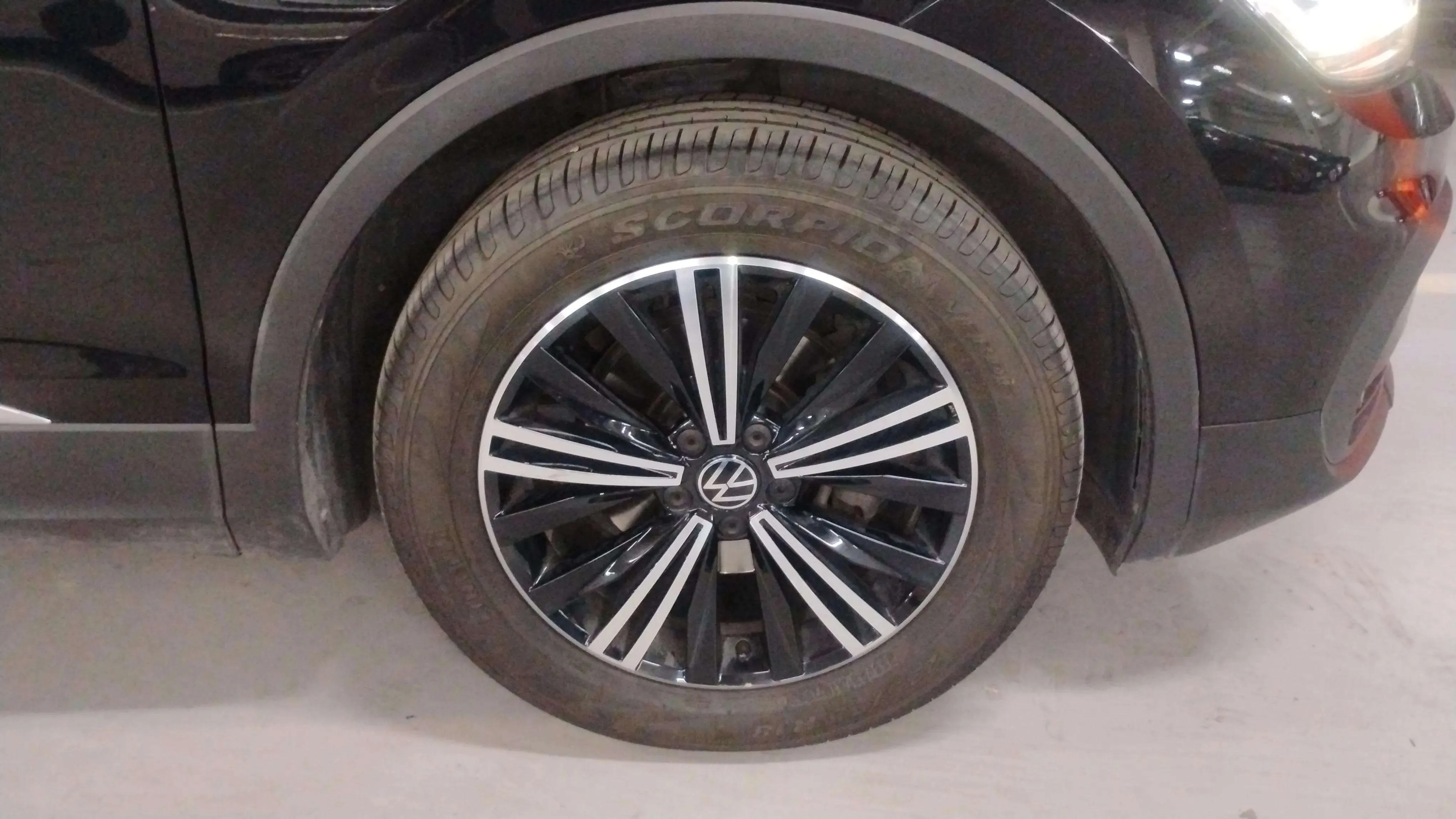 Volkswagen Tiguan Life 2.0 TDI DSG - foto 29