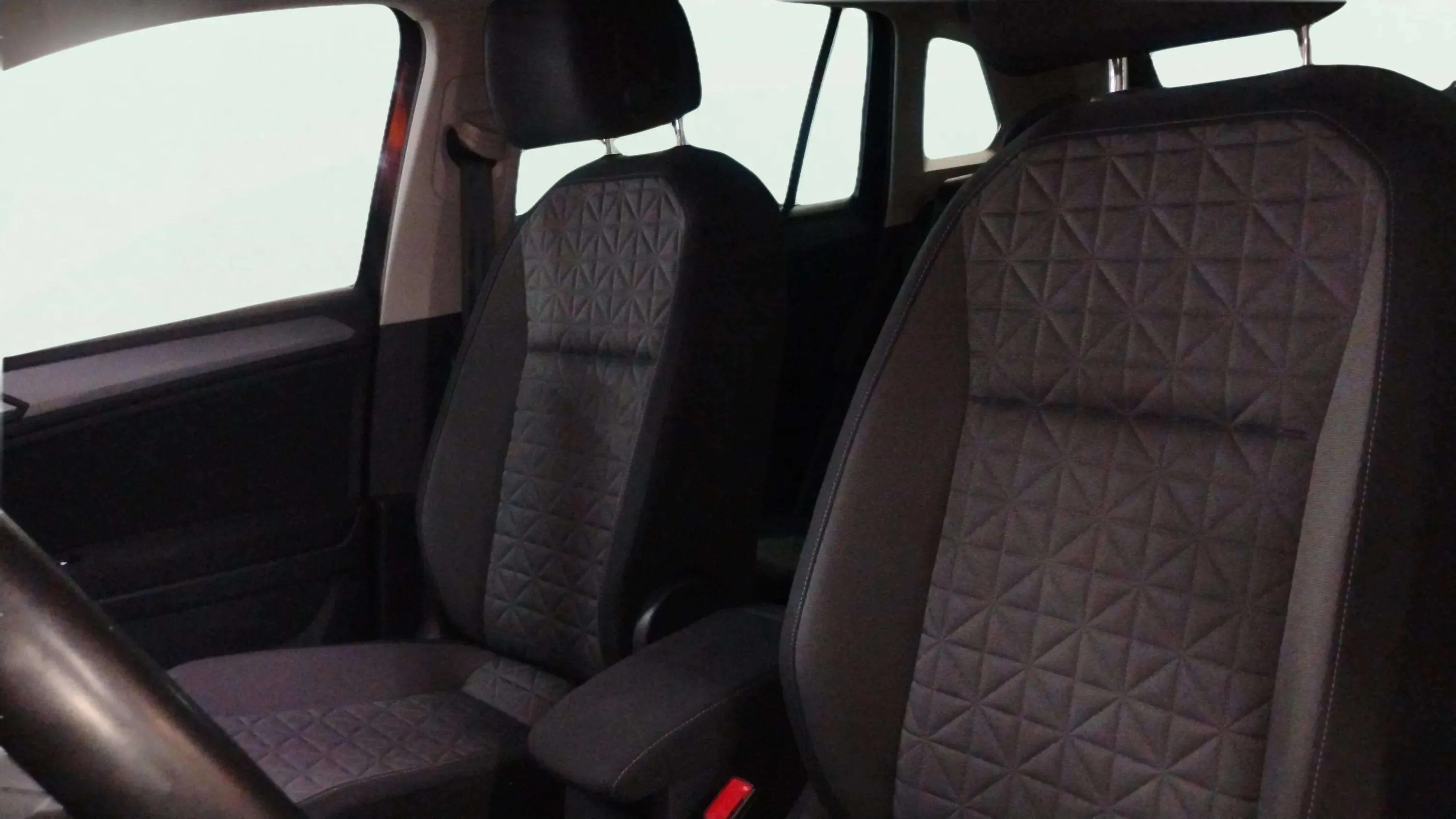 Volkswagen Tiguan Life 2.0 TDI DSG - foto 8