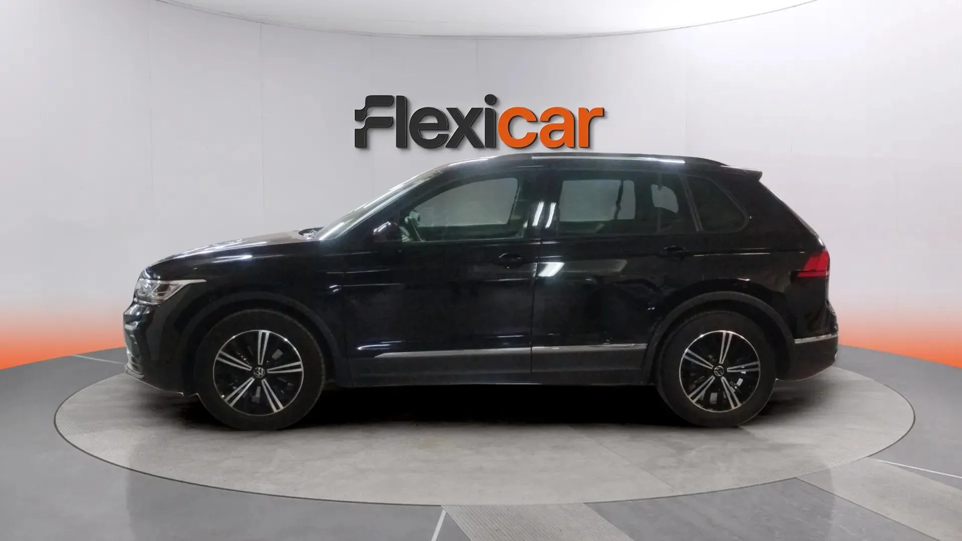 Volkswagen Tiguan Life 2.0 TDI DSG - foto 3