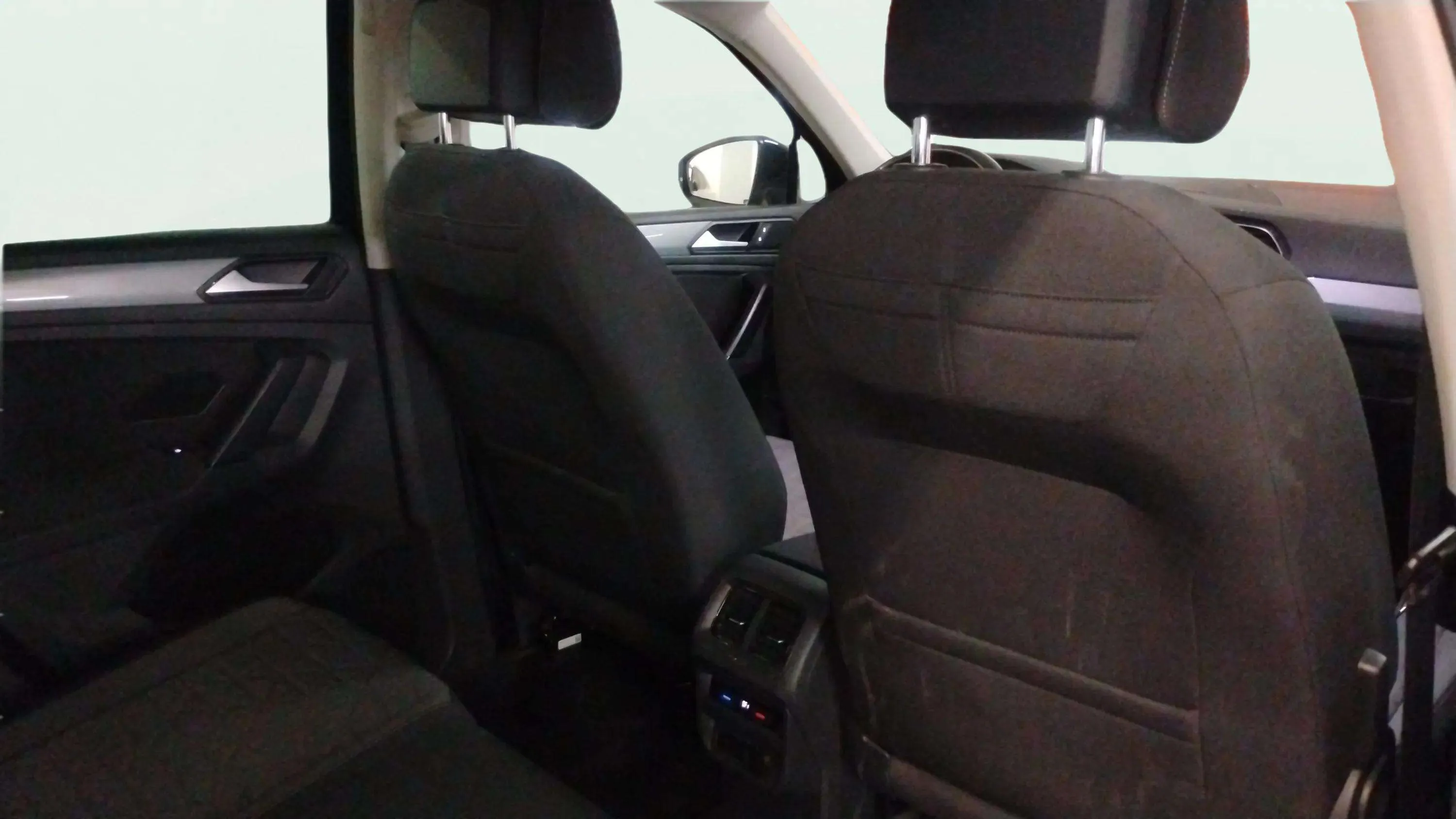 Volkswagen Tiguan Life 2.0 TDI DSG - foto 12