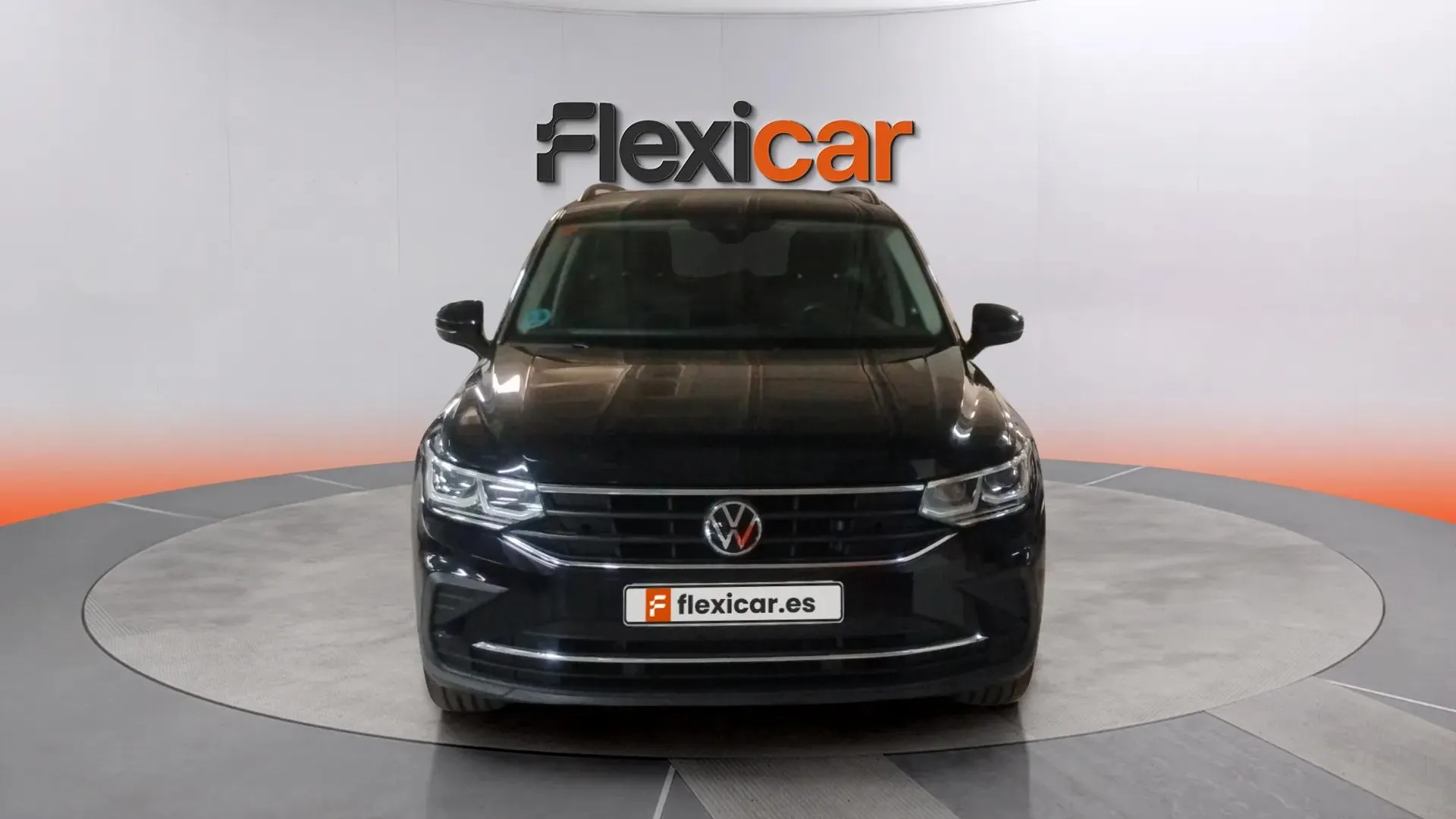 Volkswagen Tiguan Life 2.0 TDI DSG - foto 2
