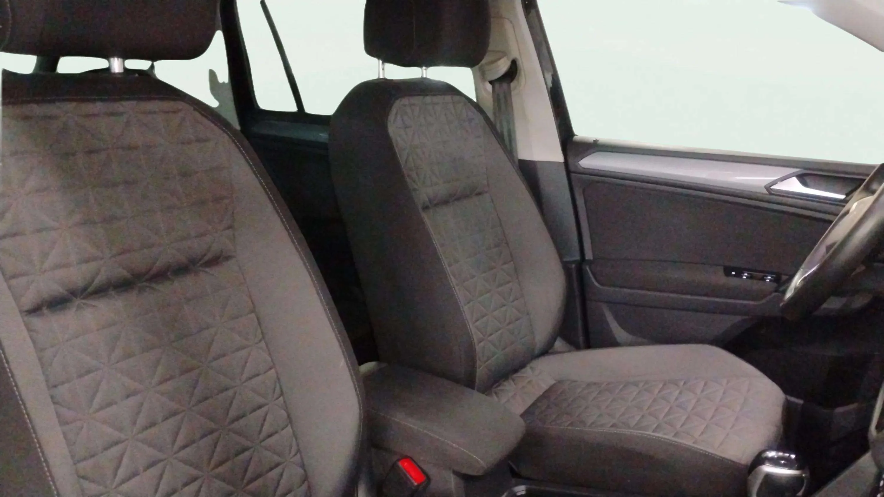 Volkswagen Tiguan Life 2.0 TDI DSG - foto 17