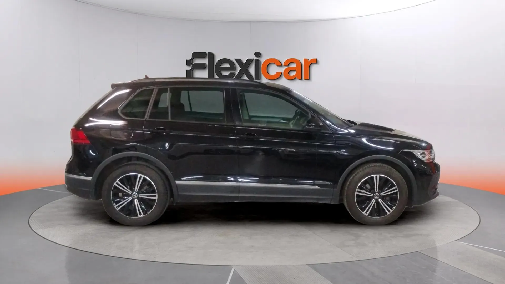 Volkswagen Tiguan Life 2.0 TDI DSG - foto 4