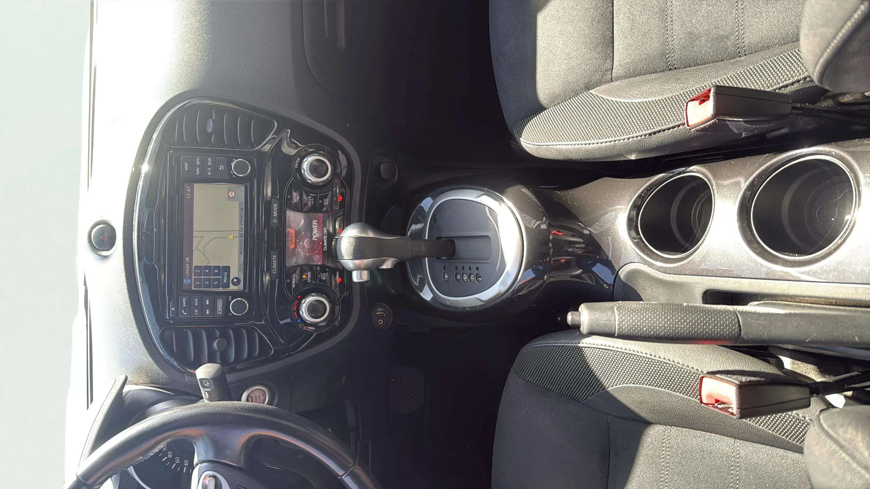 Nissan Juke DIG-T DCT Tekna - foto 24