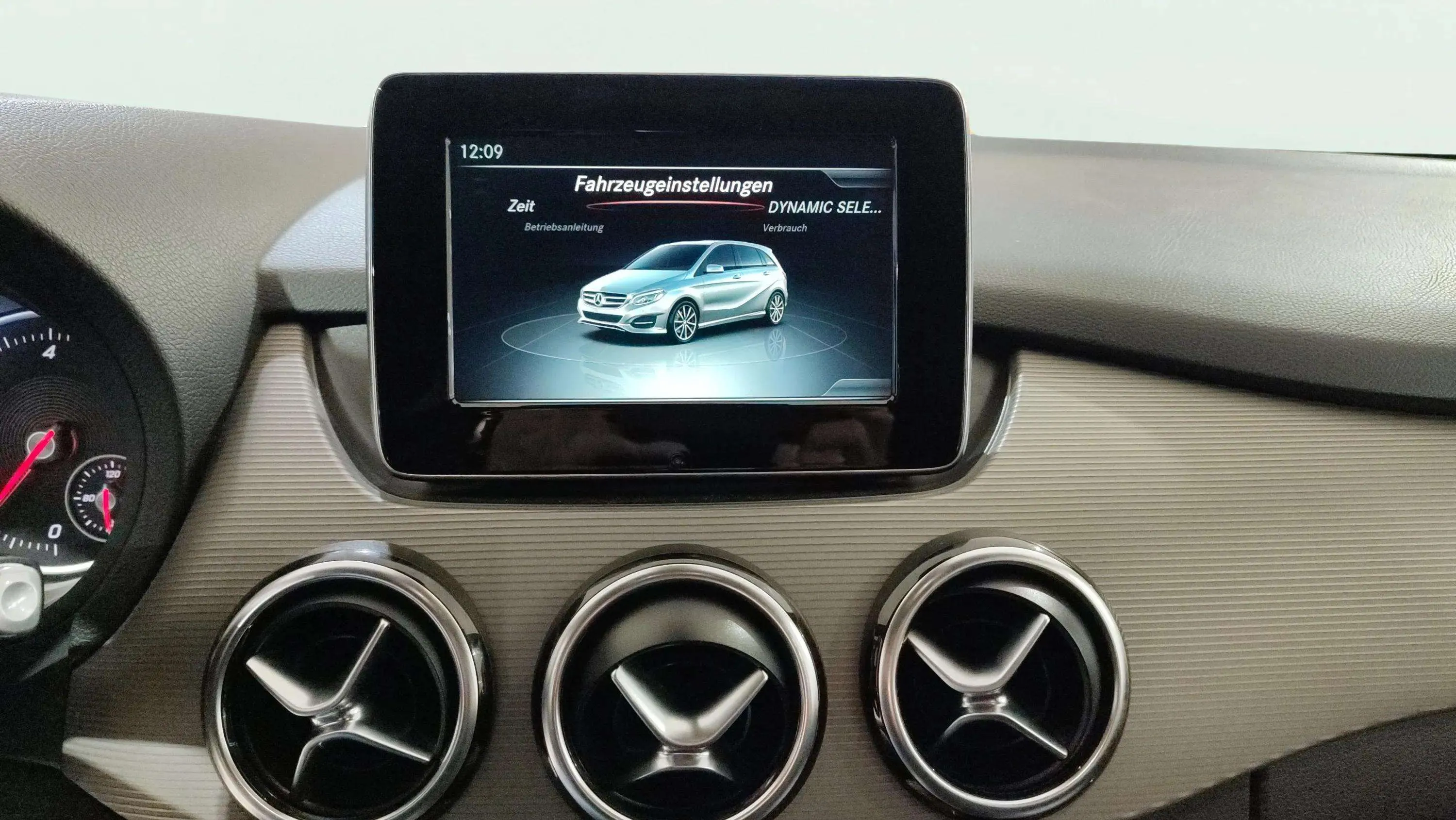 Mercedes-Benz Clase B B 180 d - foto 13