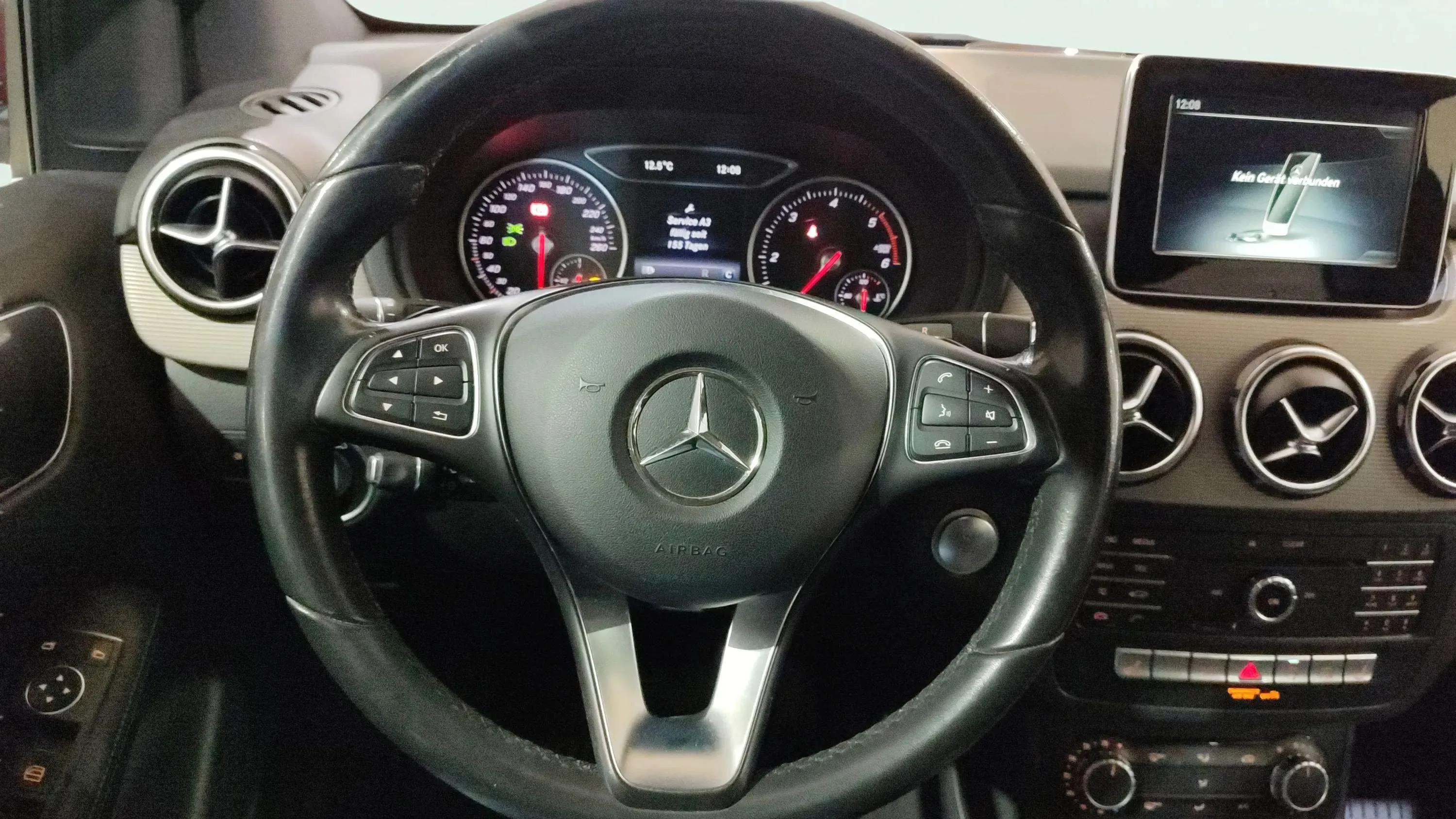 Mercedes-Benz Clase B B 180 d - foto 9