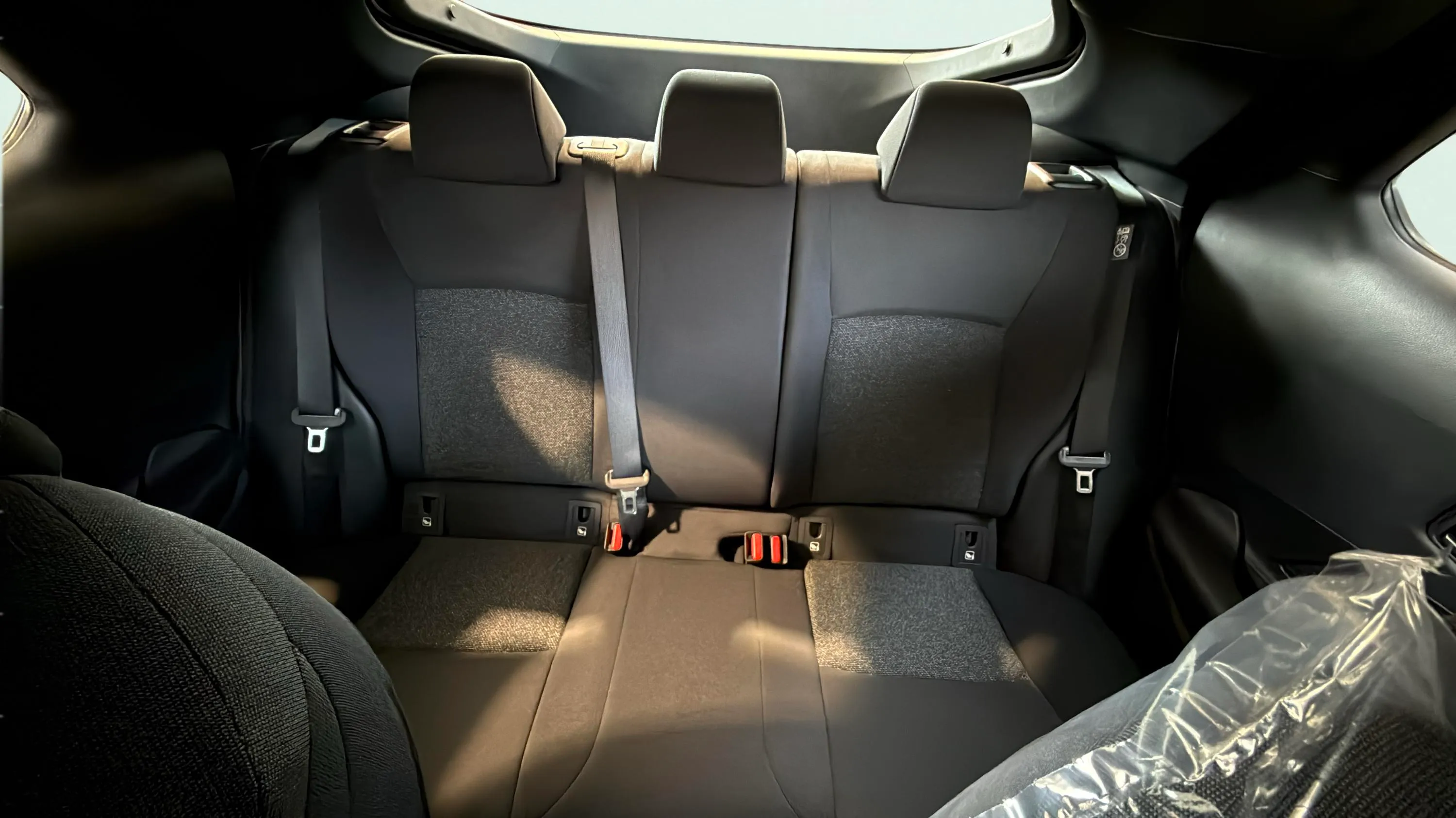 Toyota C-HR 1.8 140H Active - foto 17