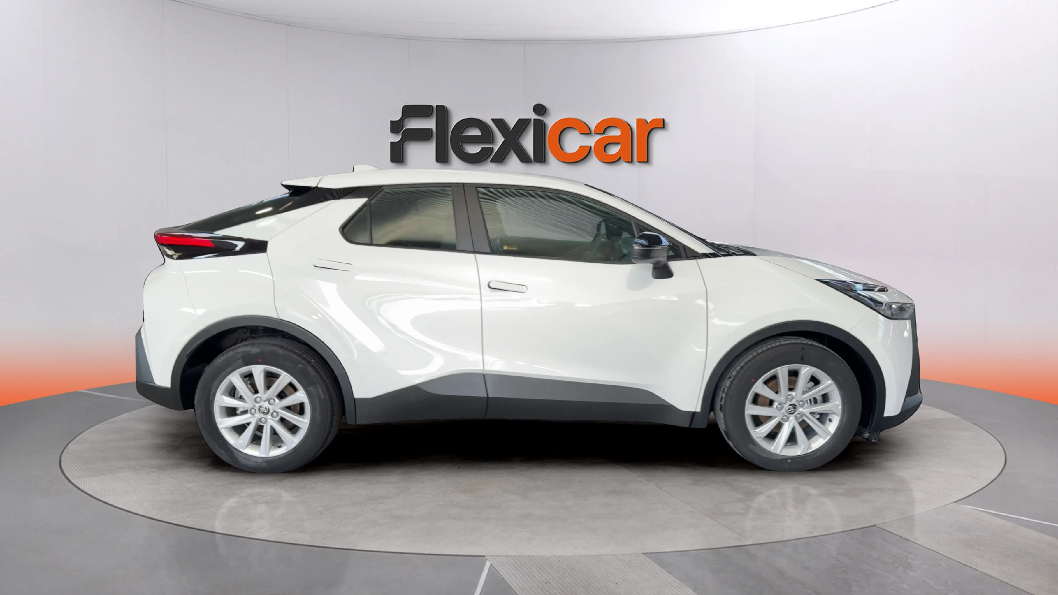 Toyota C-HR 1.8 140H Active - foto 8
