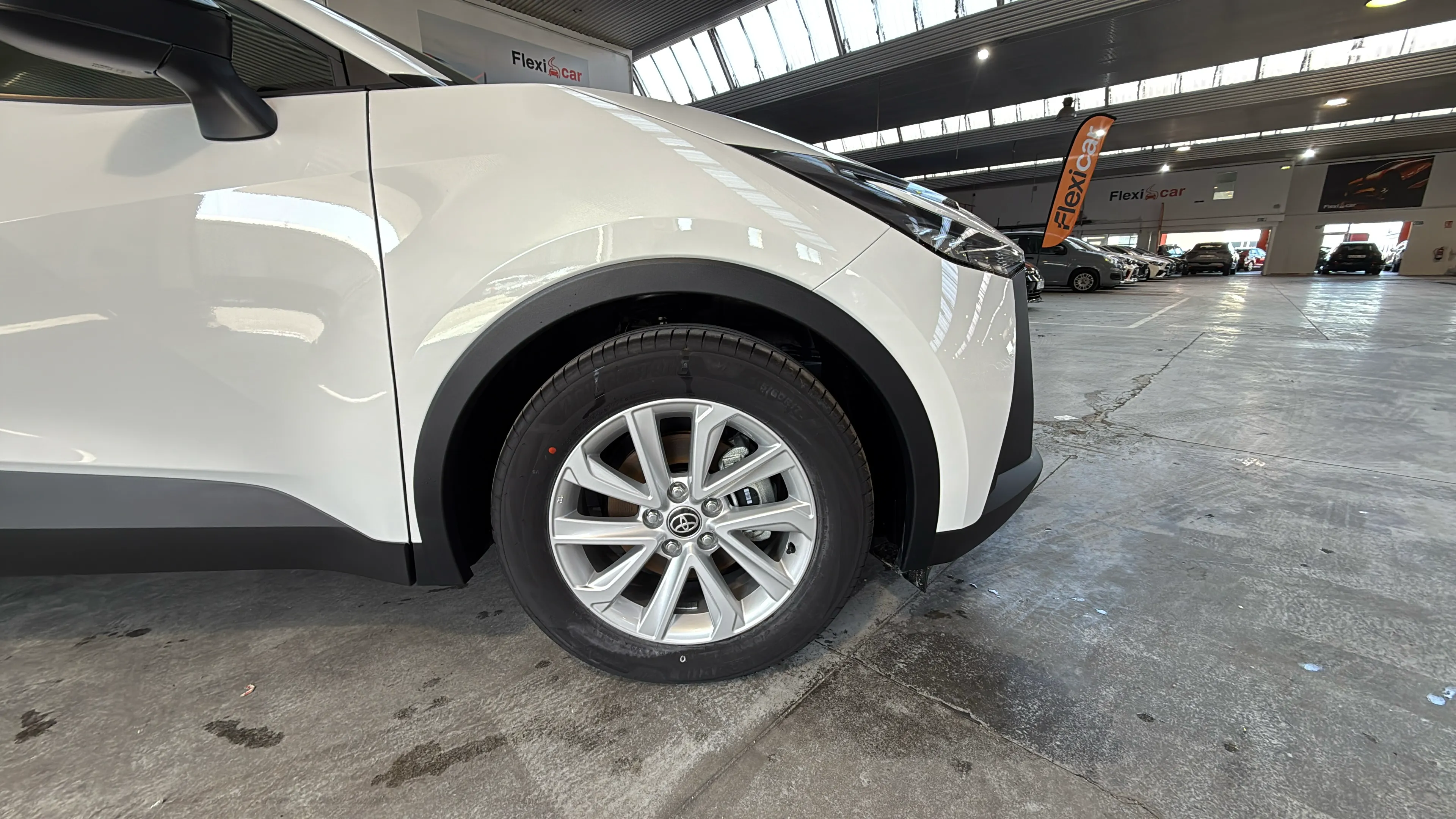 Toyota C-HR 1.8 140H Active - foto 24