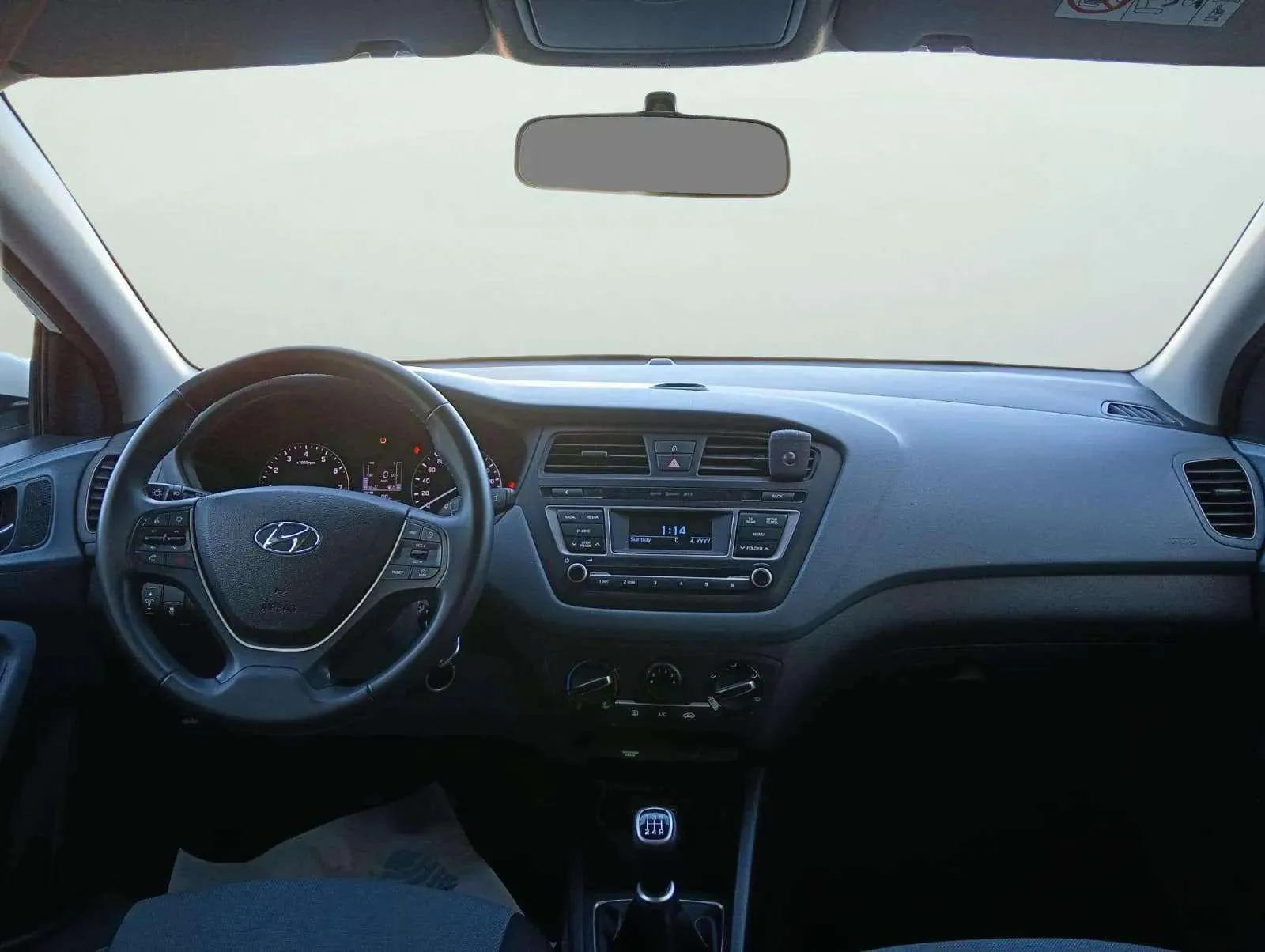 Hyundai i20 1.2 MPI Essence - foto 10