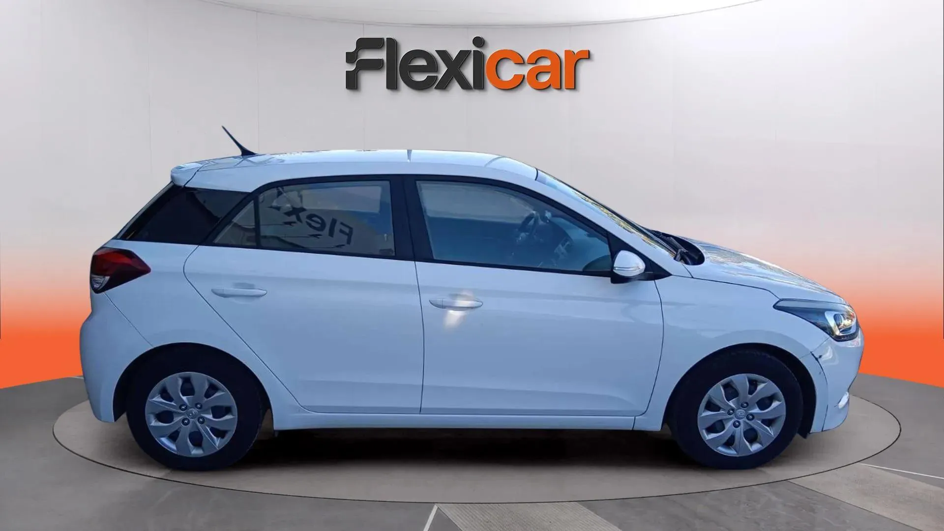 Hyundai i20 1.2 MPI Essence - foto 4