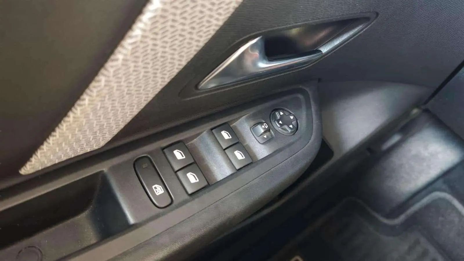 Citroën C4 PureTech 130 EAT8 Feel Pack - foto 29