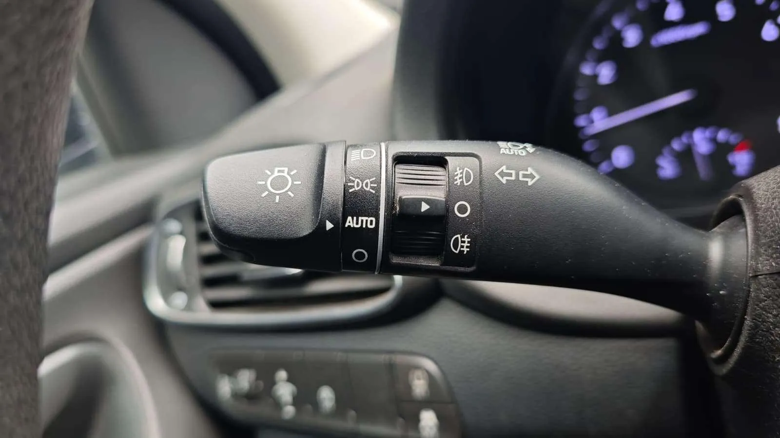 Hyundai i30 1.0 T-GDi Essence - foto 12